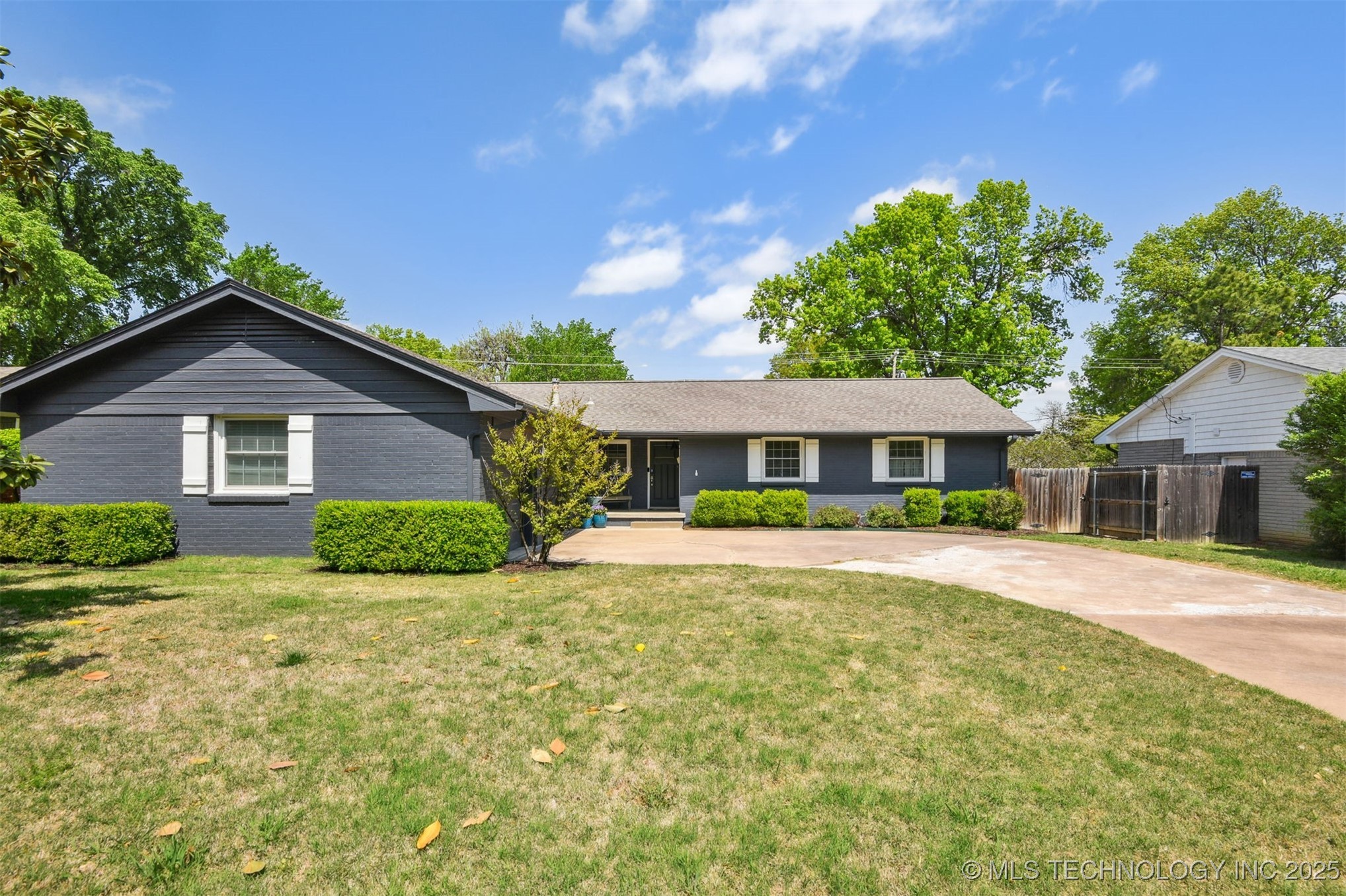 4317 E 56th Place