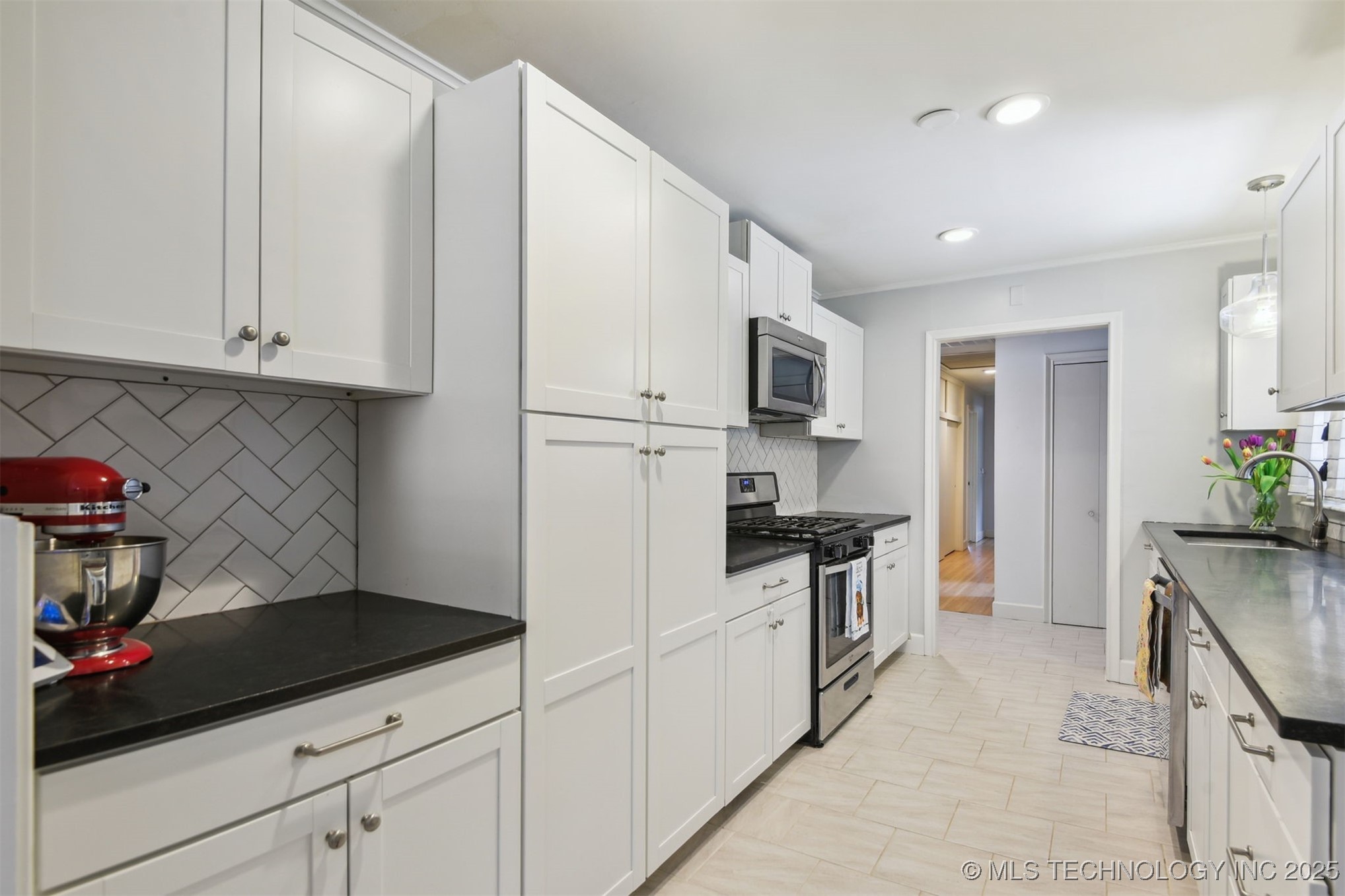 4317 E 56th Place