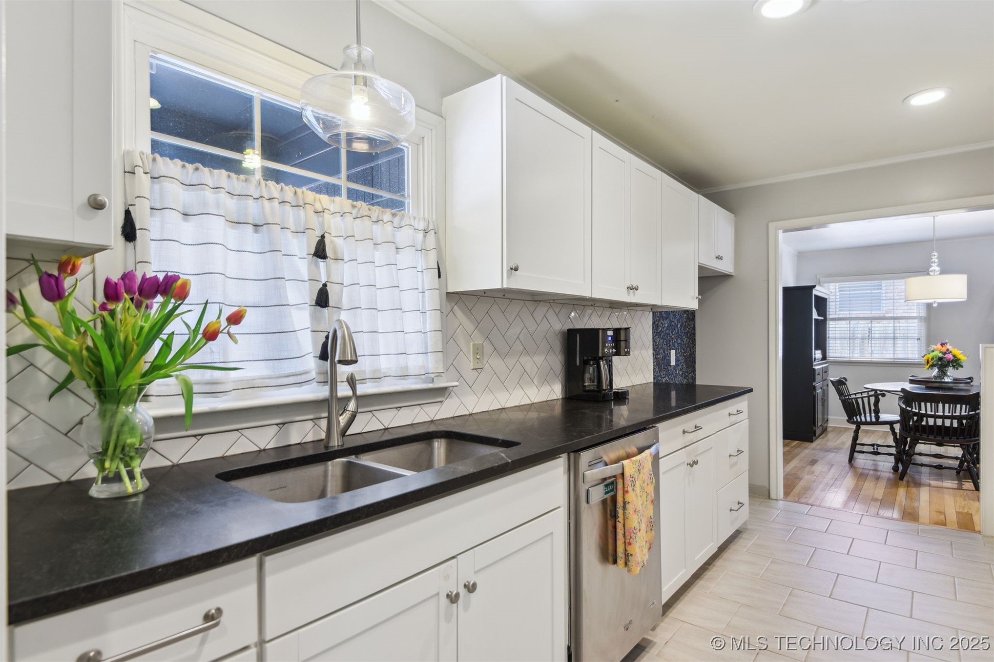 4317 E 56th Place