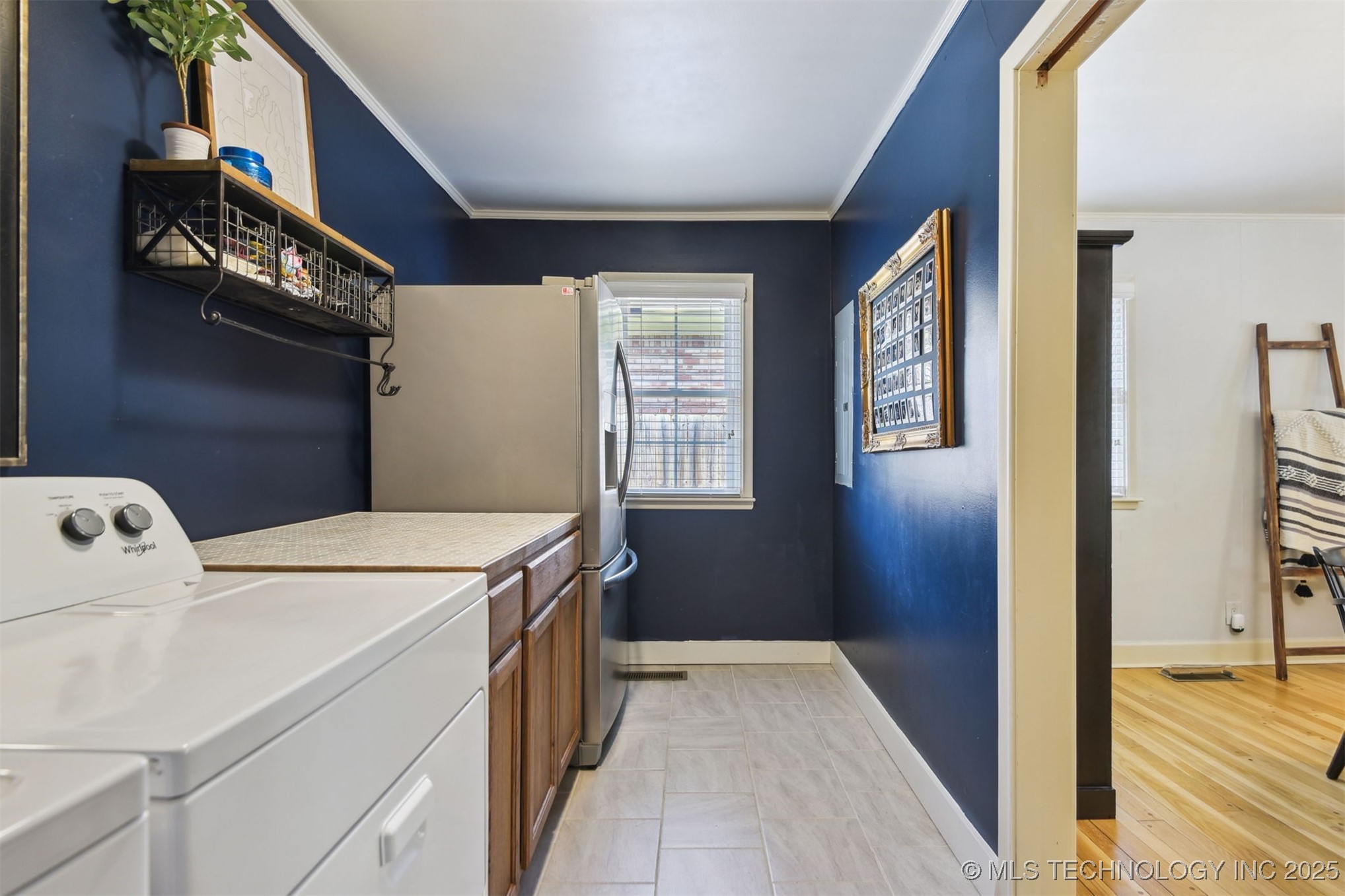 4317 E 56th Place