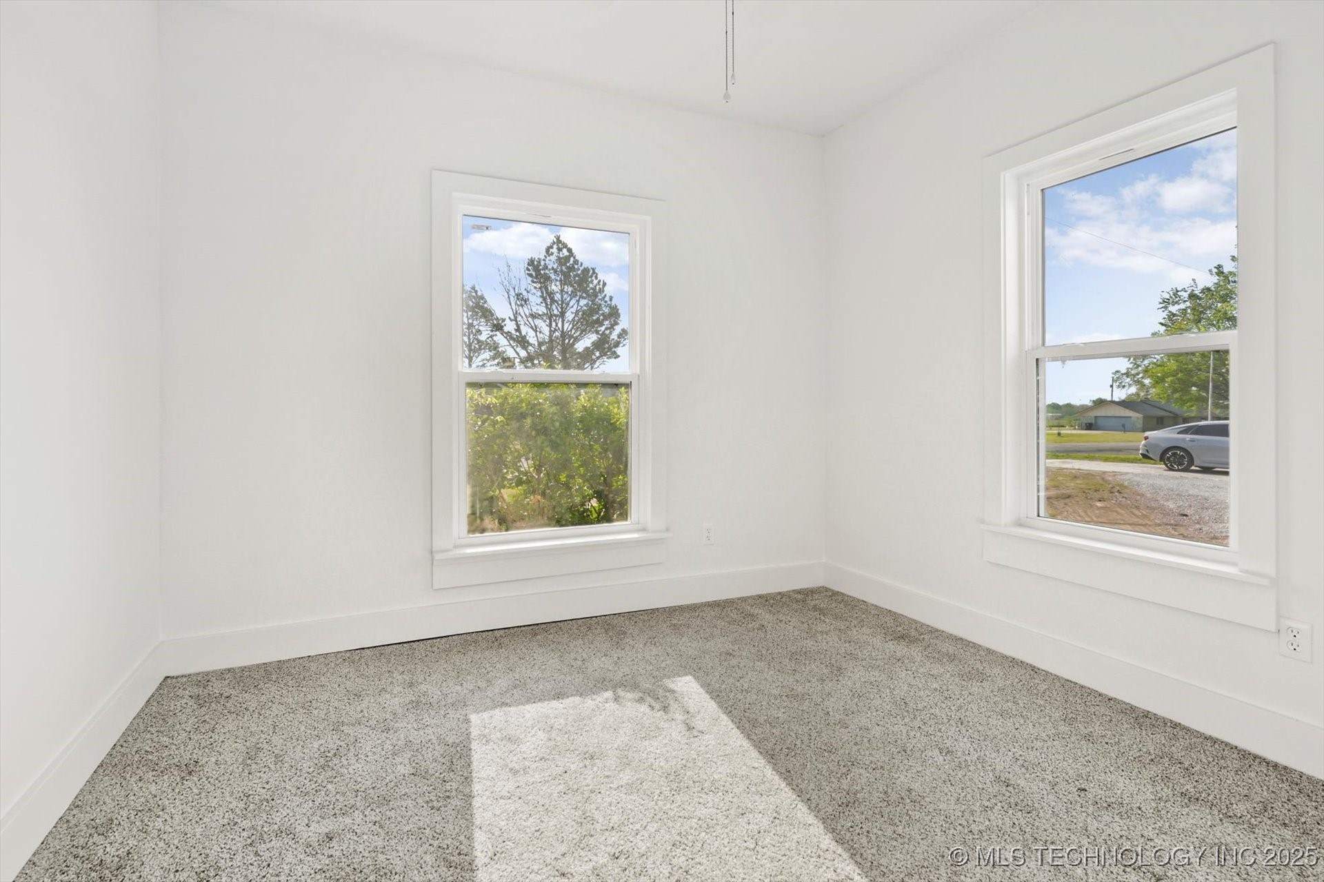 722 S Hughes Avenue