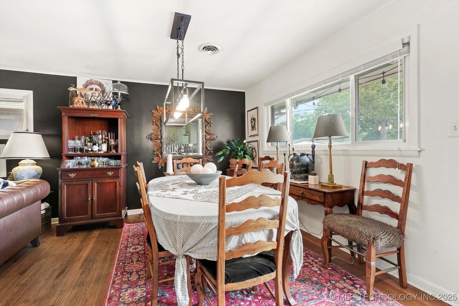 5729 E 25th Place
