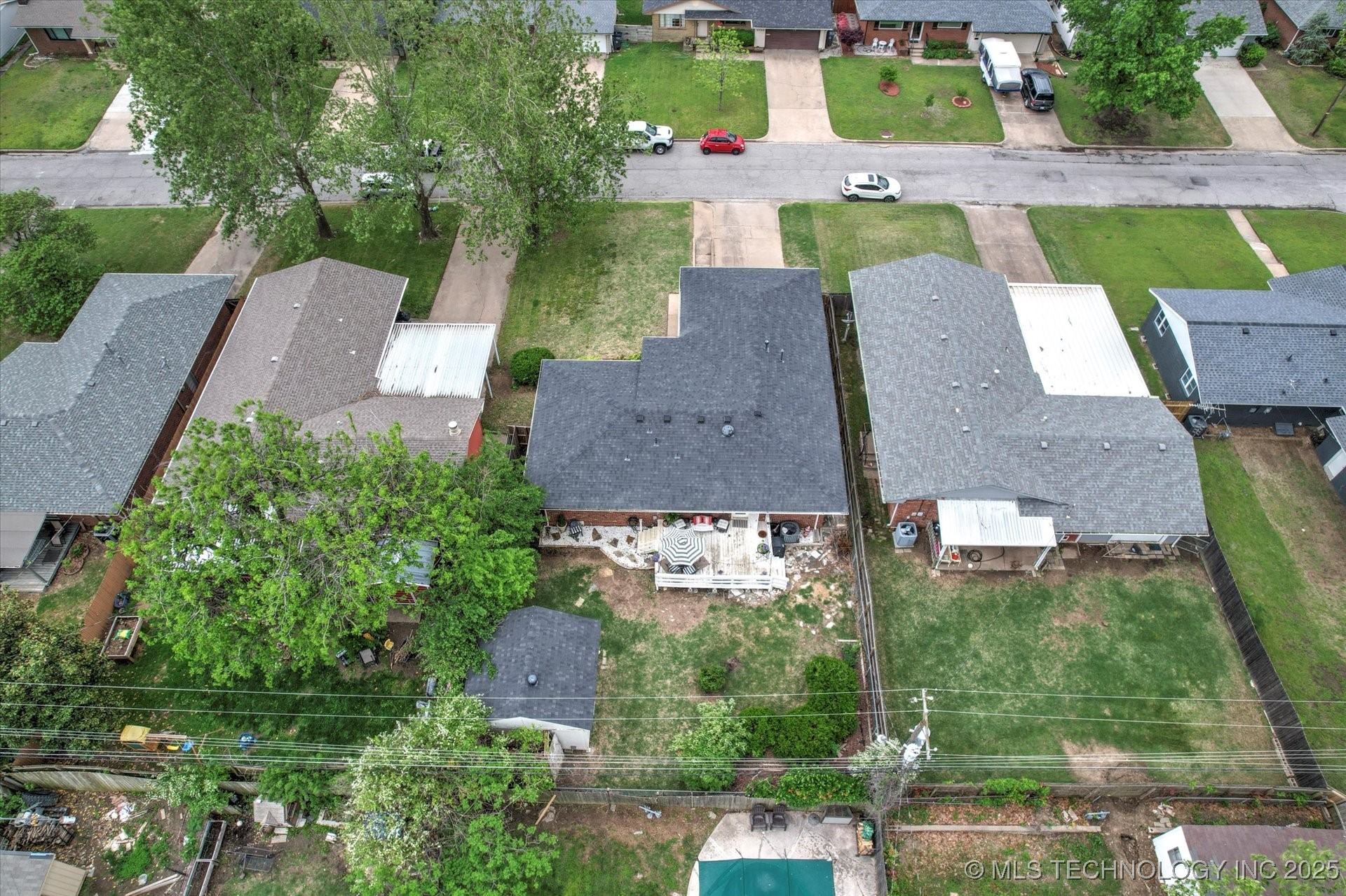 5729 E 25th Place