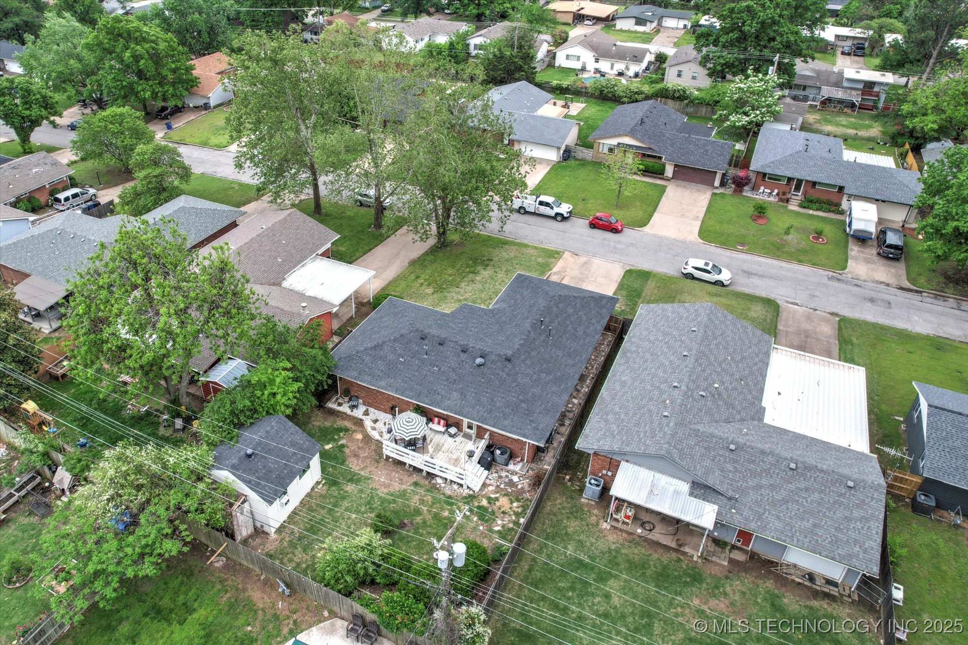 5729 E 25th Place