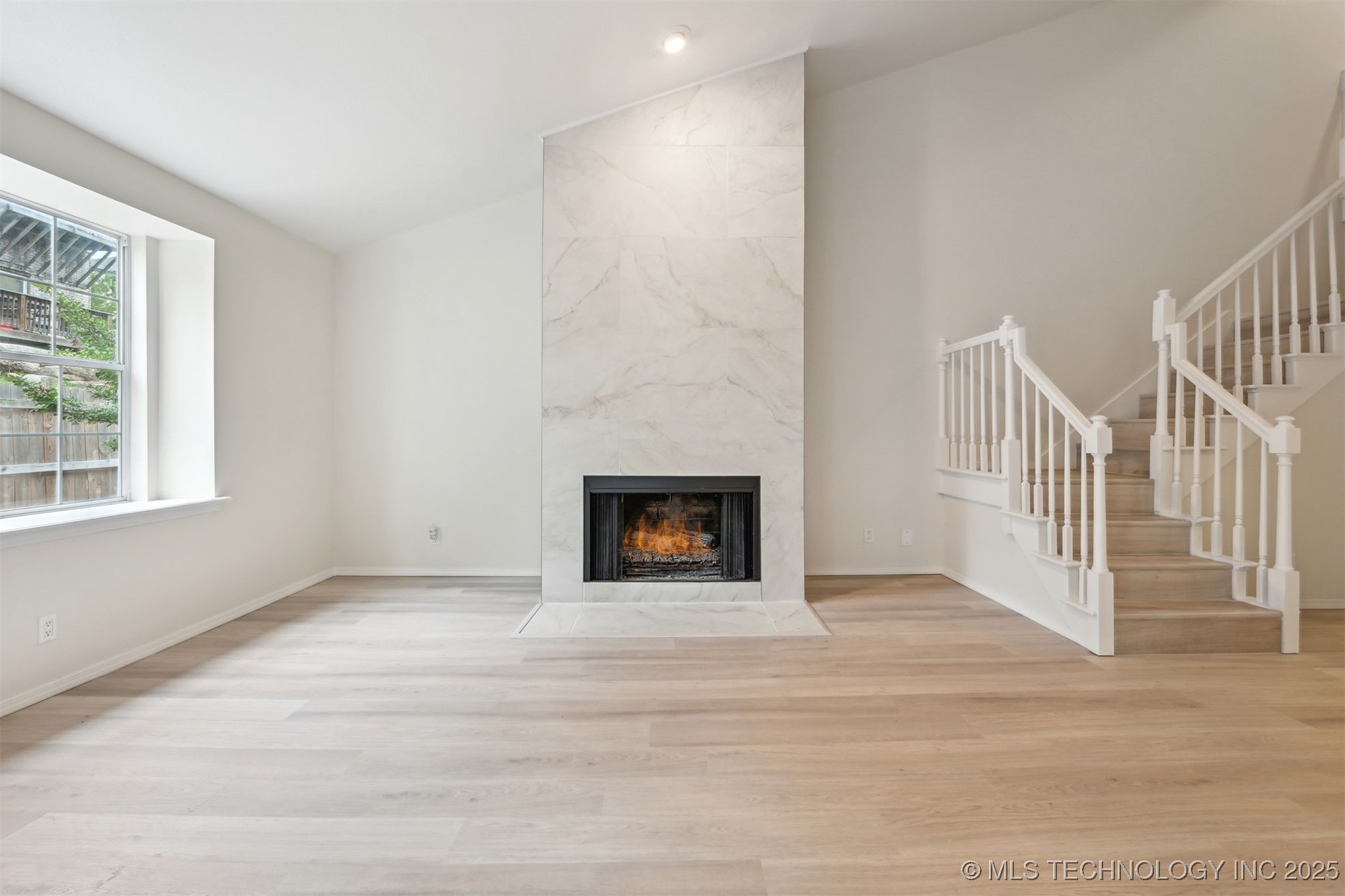 8935 S Norwood Avenue 1402