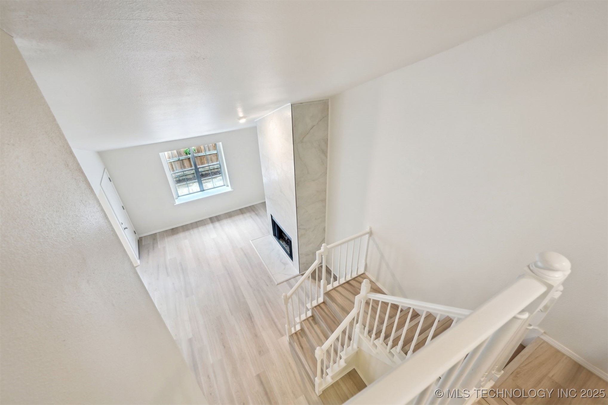 8935 S Norwood Avenue 1402