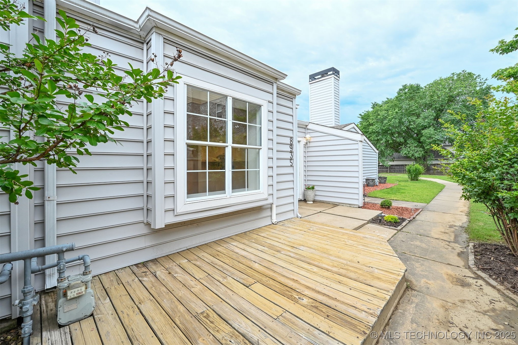 8935 S Norwood Avenue 1402