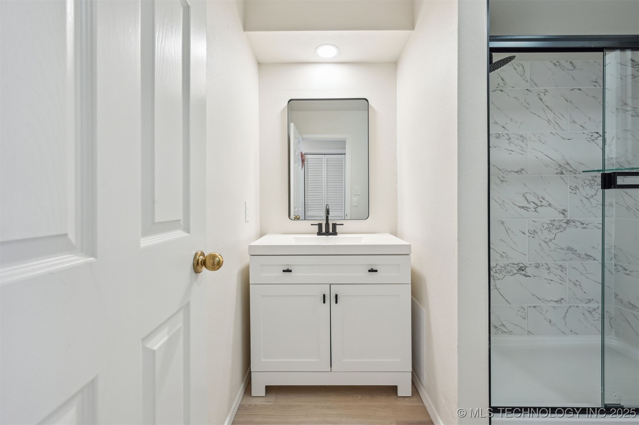 8935 S Norwood Avenue 1402