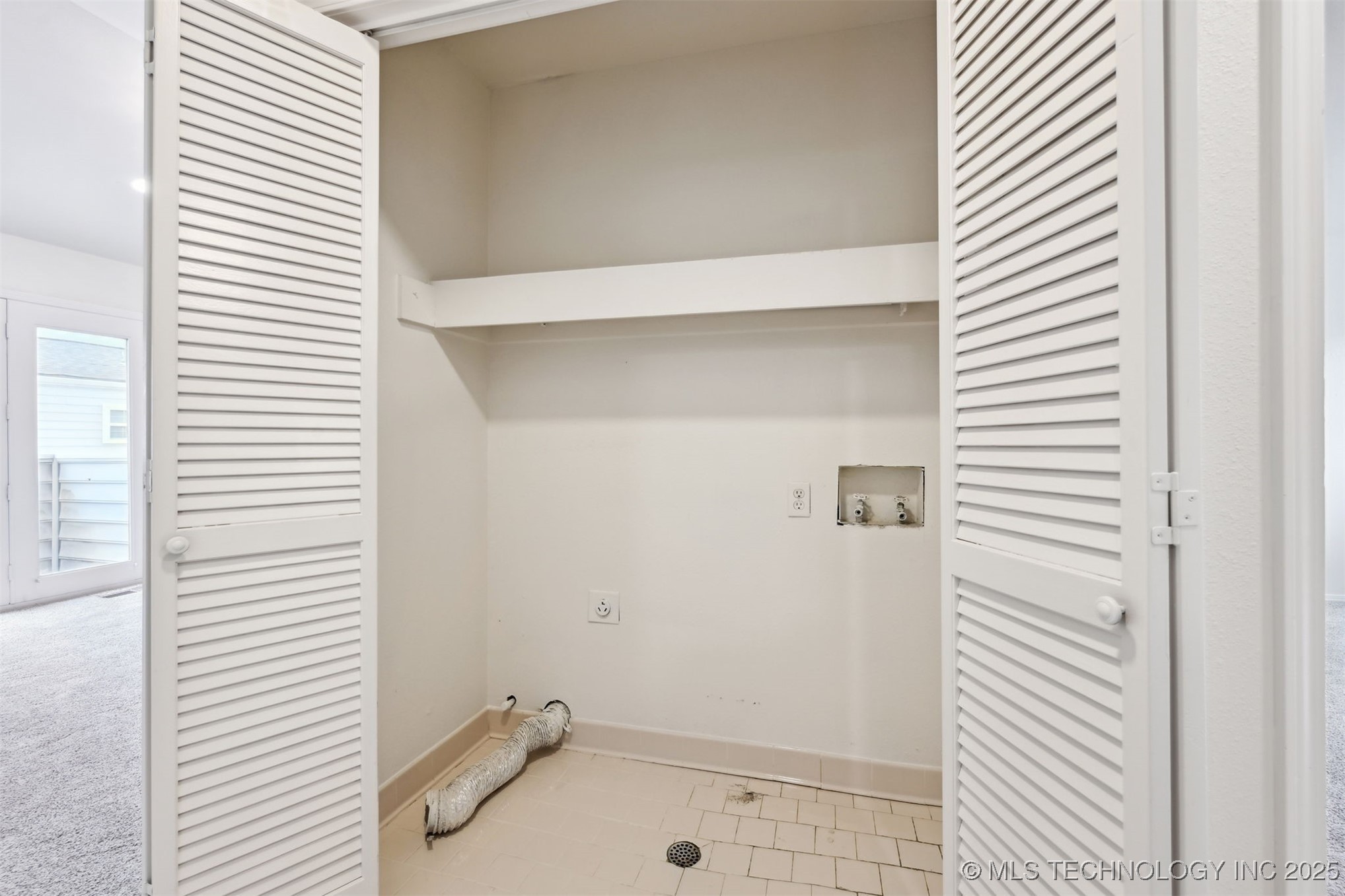 8935 S Norwood Avenue 1402