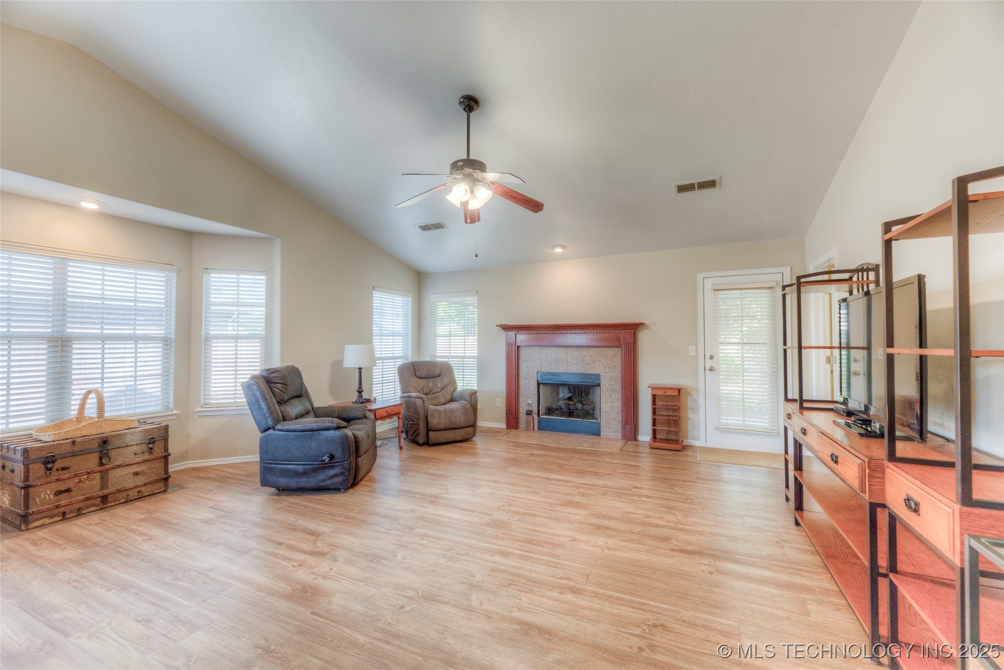 4108 W Fulton Street