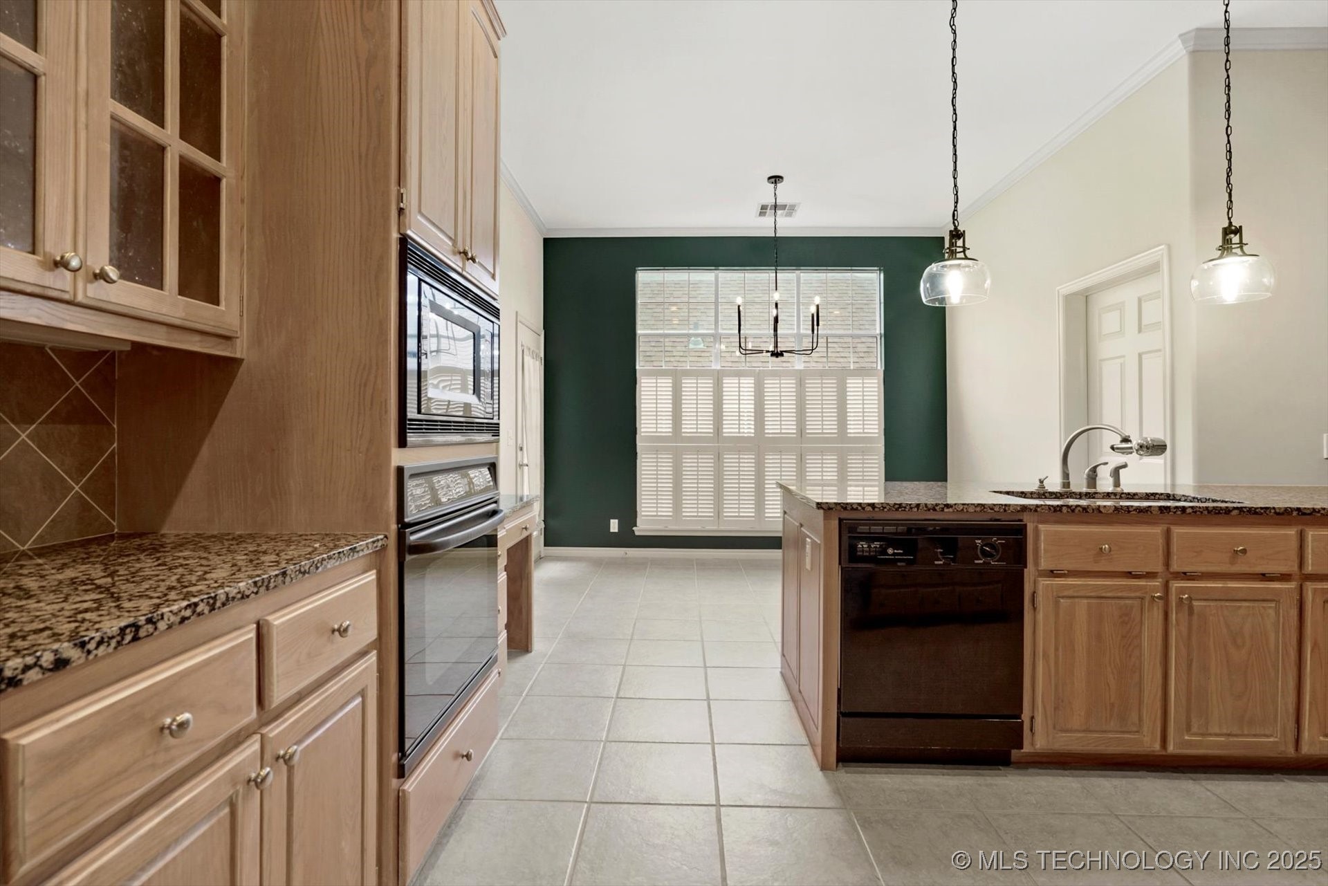 9926 S 79th East Avenue