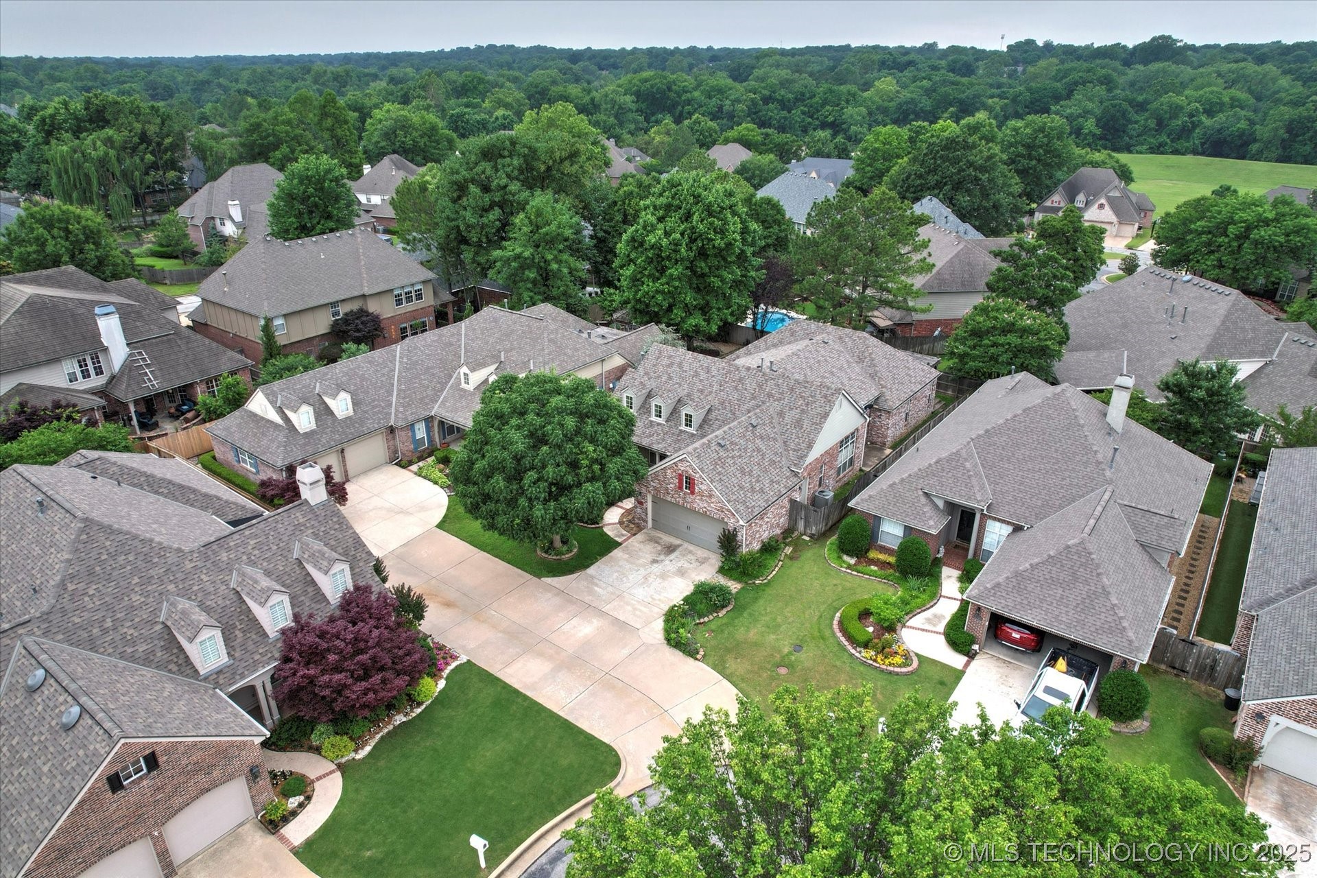 9926 S 79th East Avenue