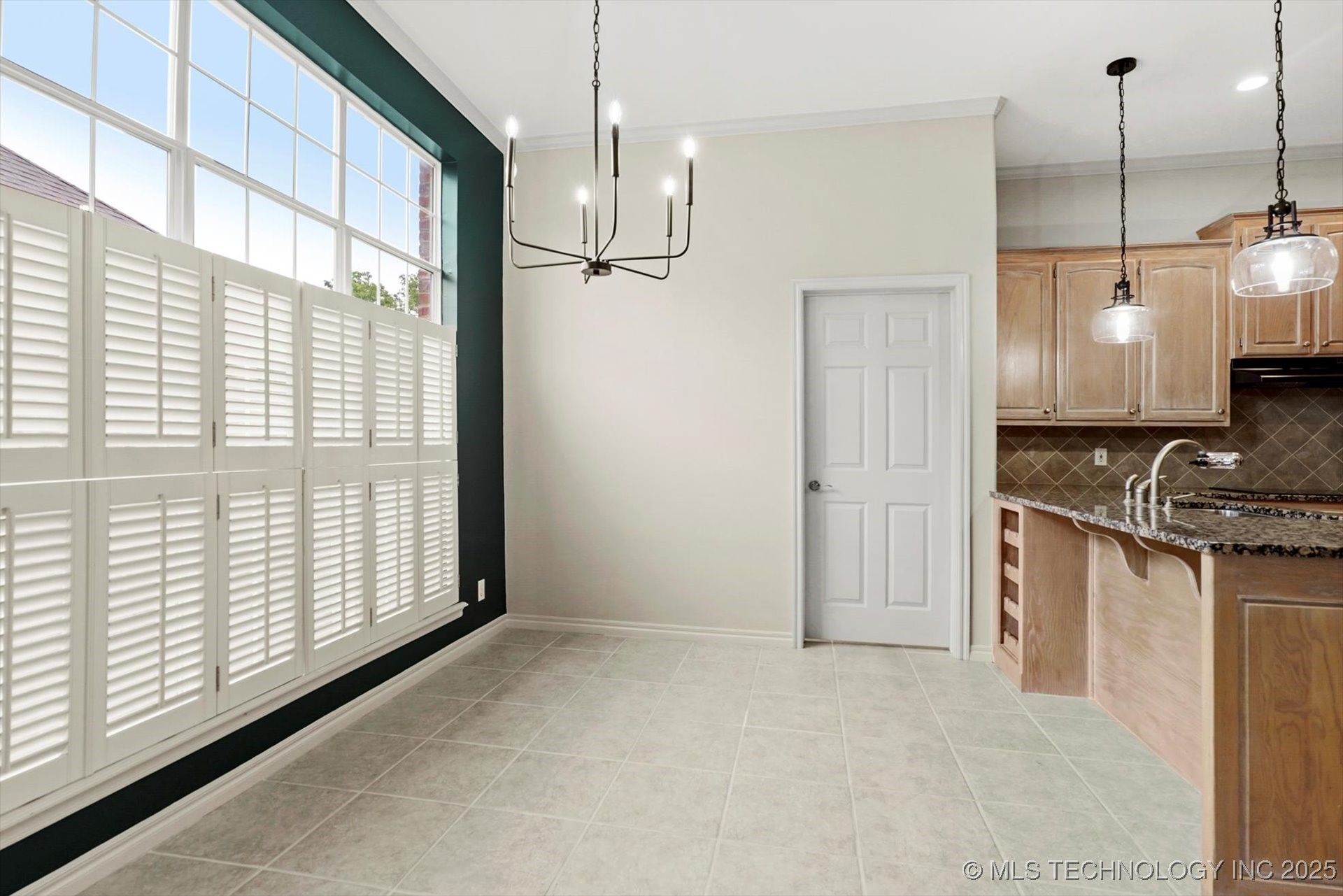 9926 S 79th East Avenue