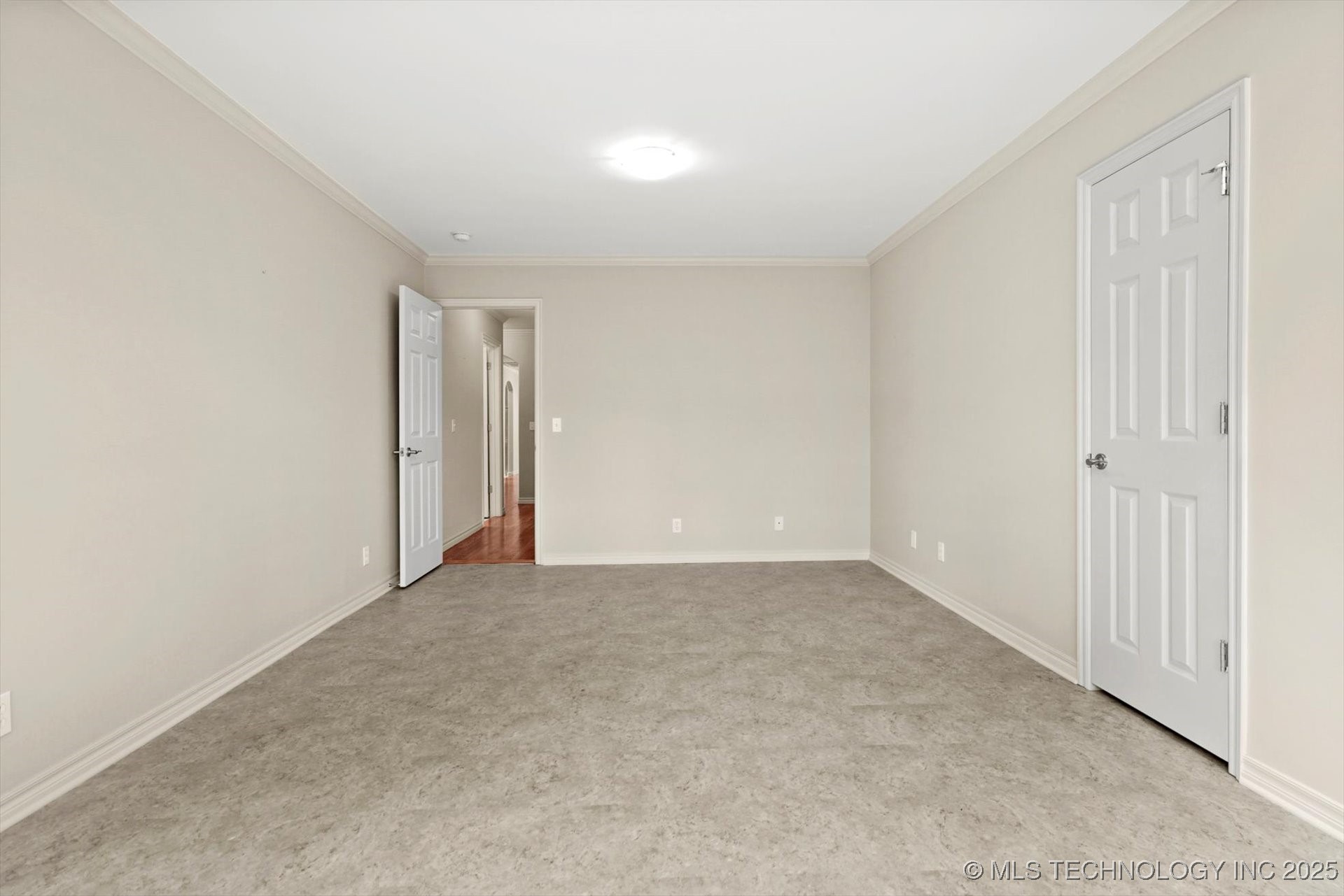 9926 S 79th East Avenue