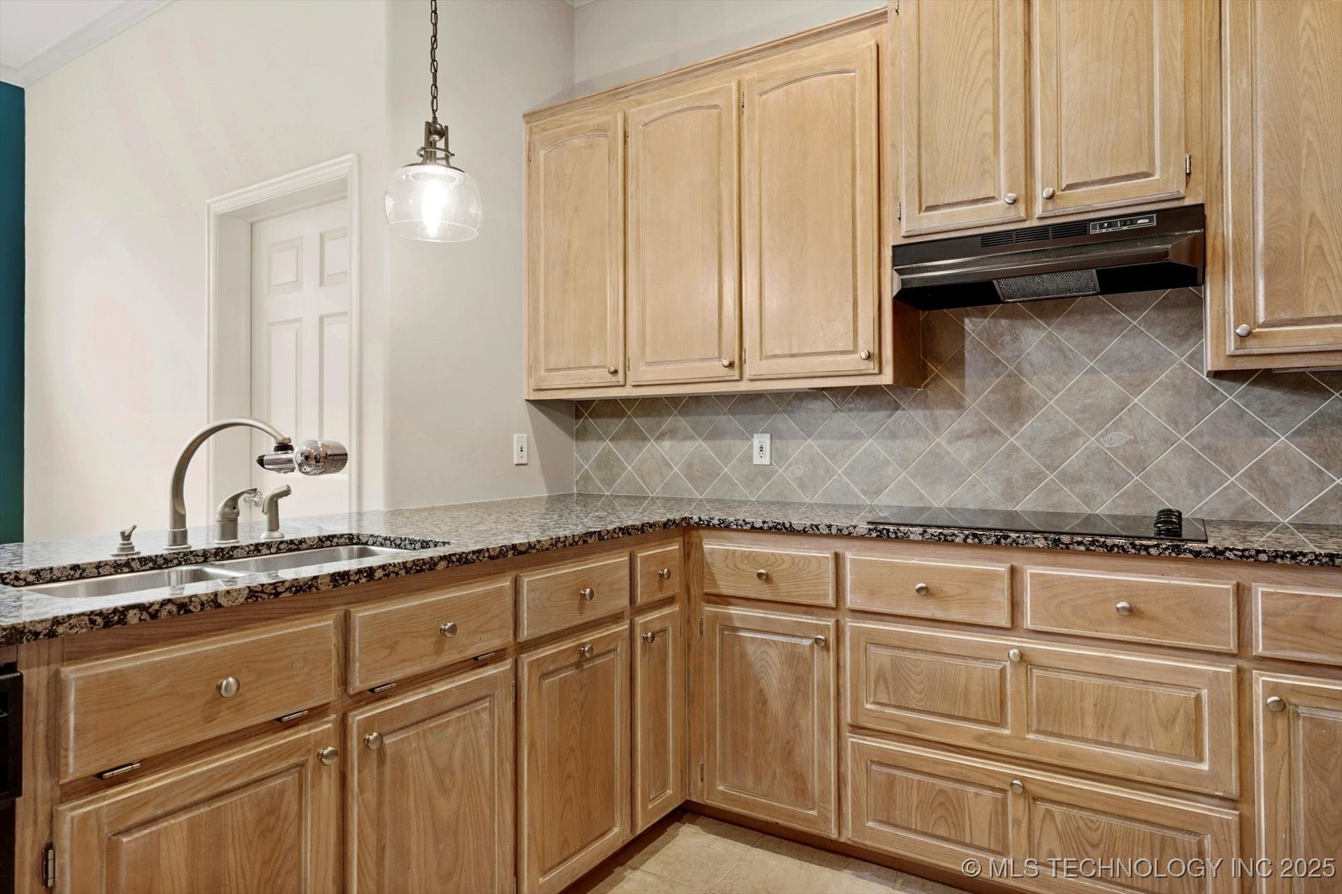 9926 S 79th East Avenue