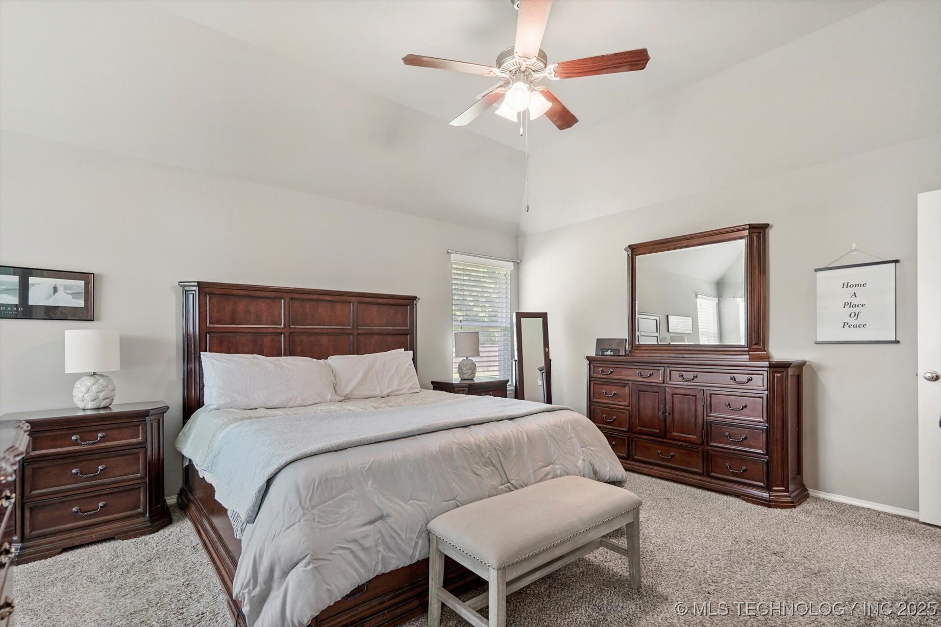 6904 S Chestnut Avenue