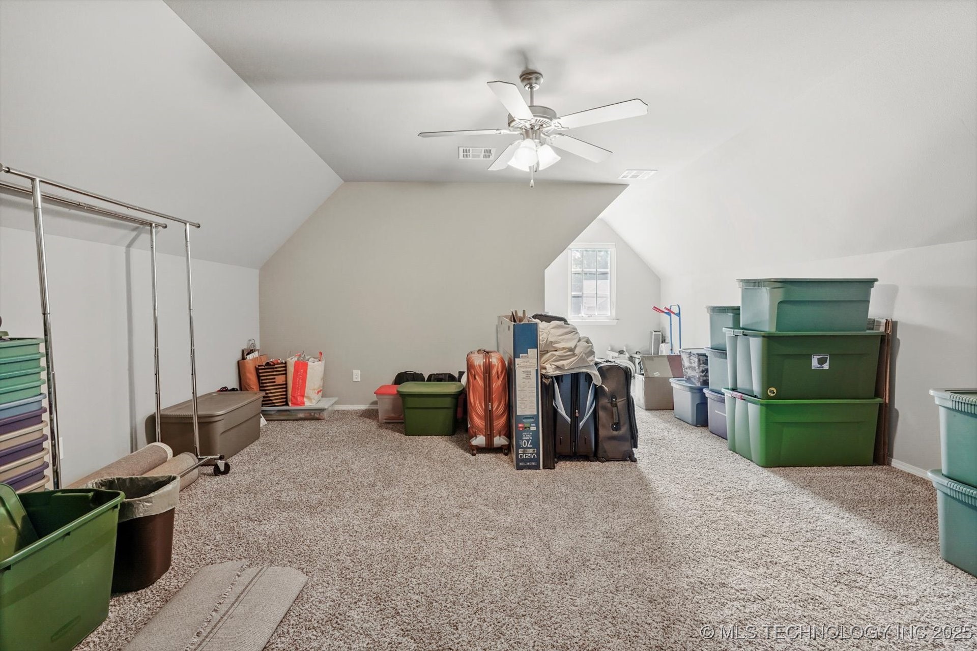 6904 S Chestnut Avenue