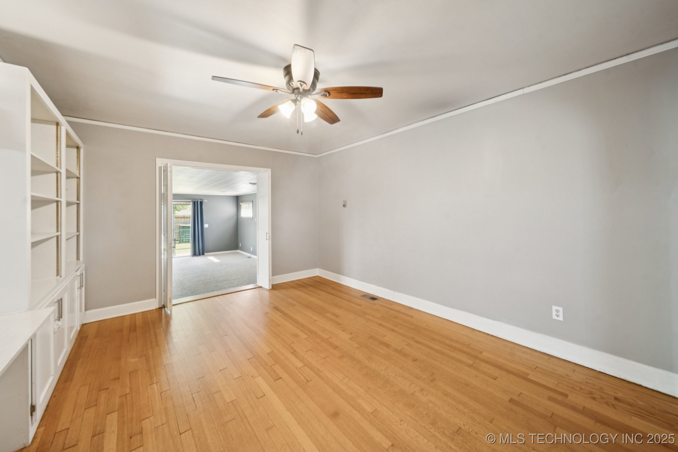 1544 E 34th Street