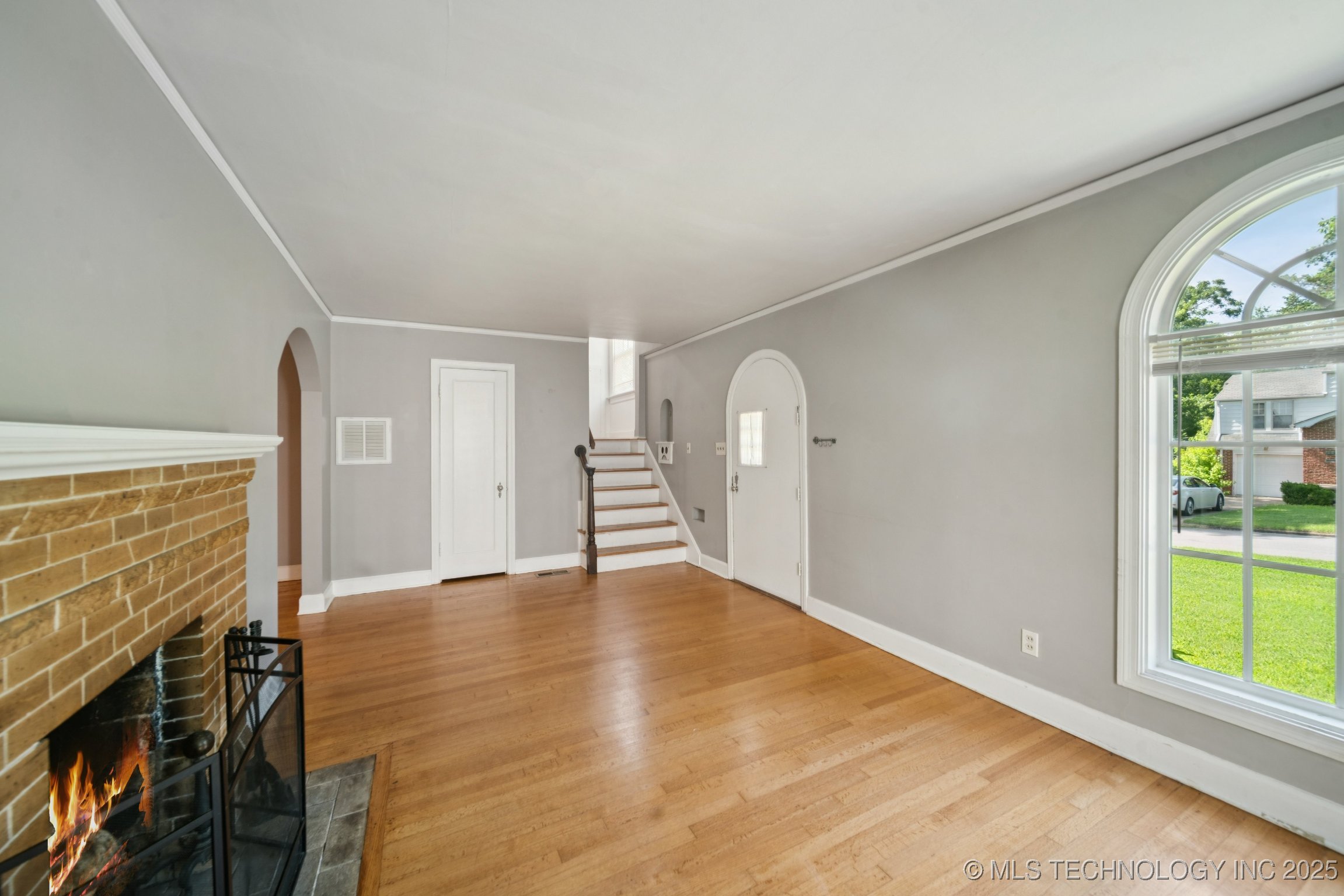 1544 E 34th Street