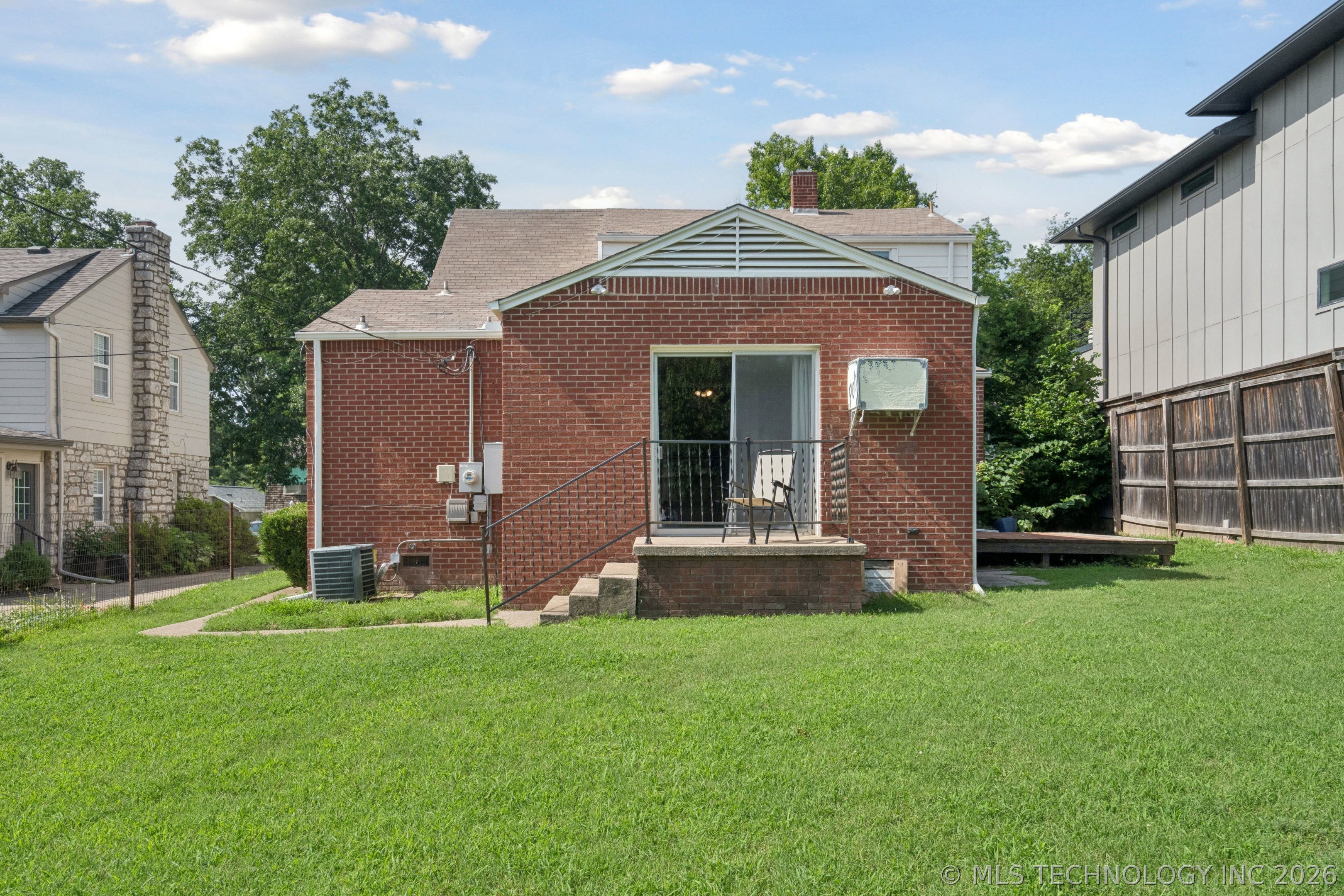 1544 E 34th Street