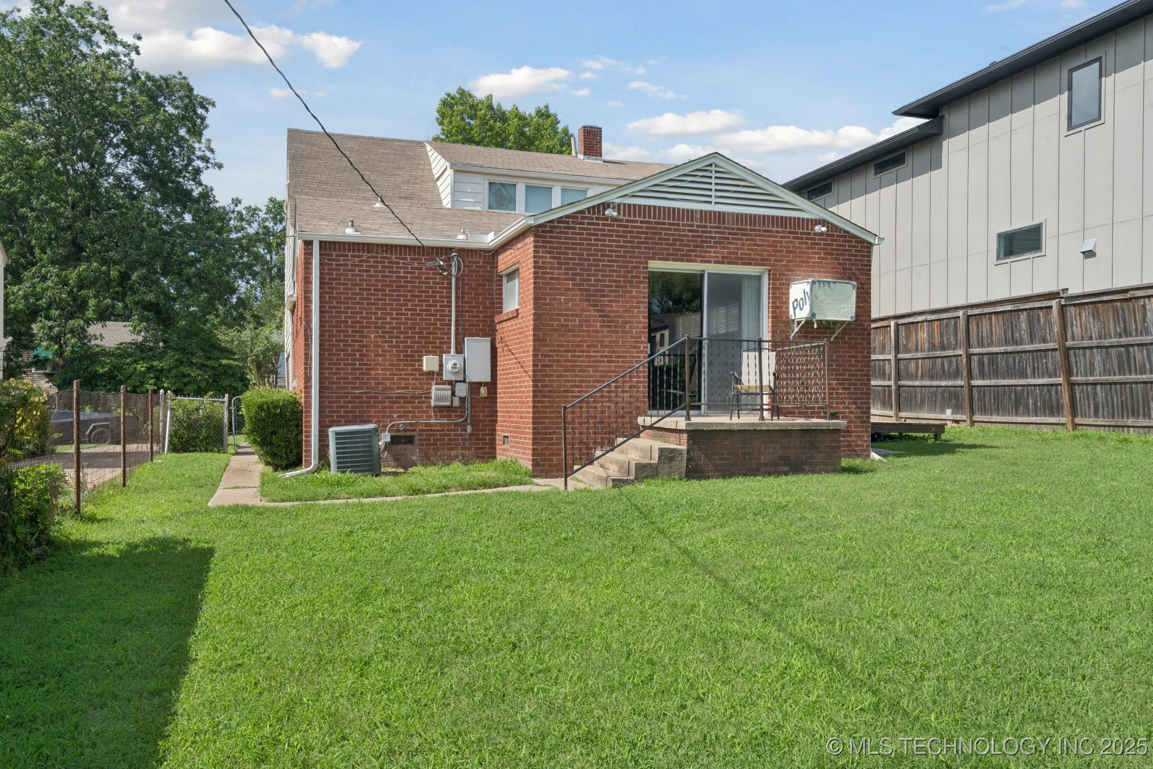 1544 E 34th Street