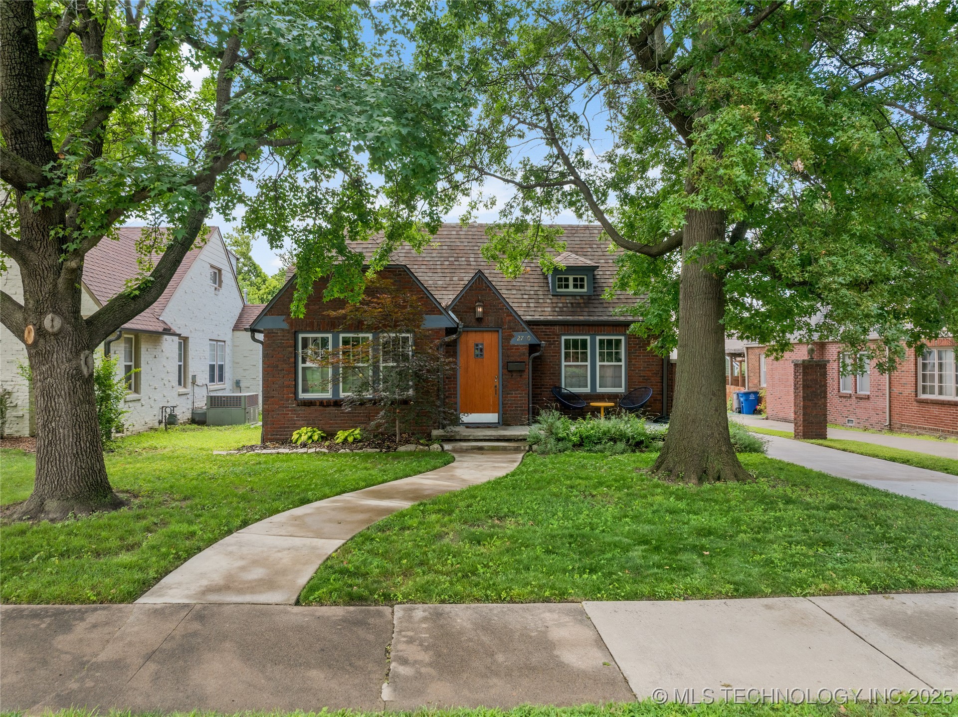 2720 E 13th Street
