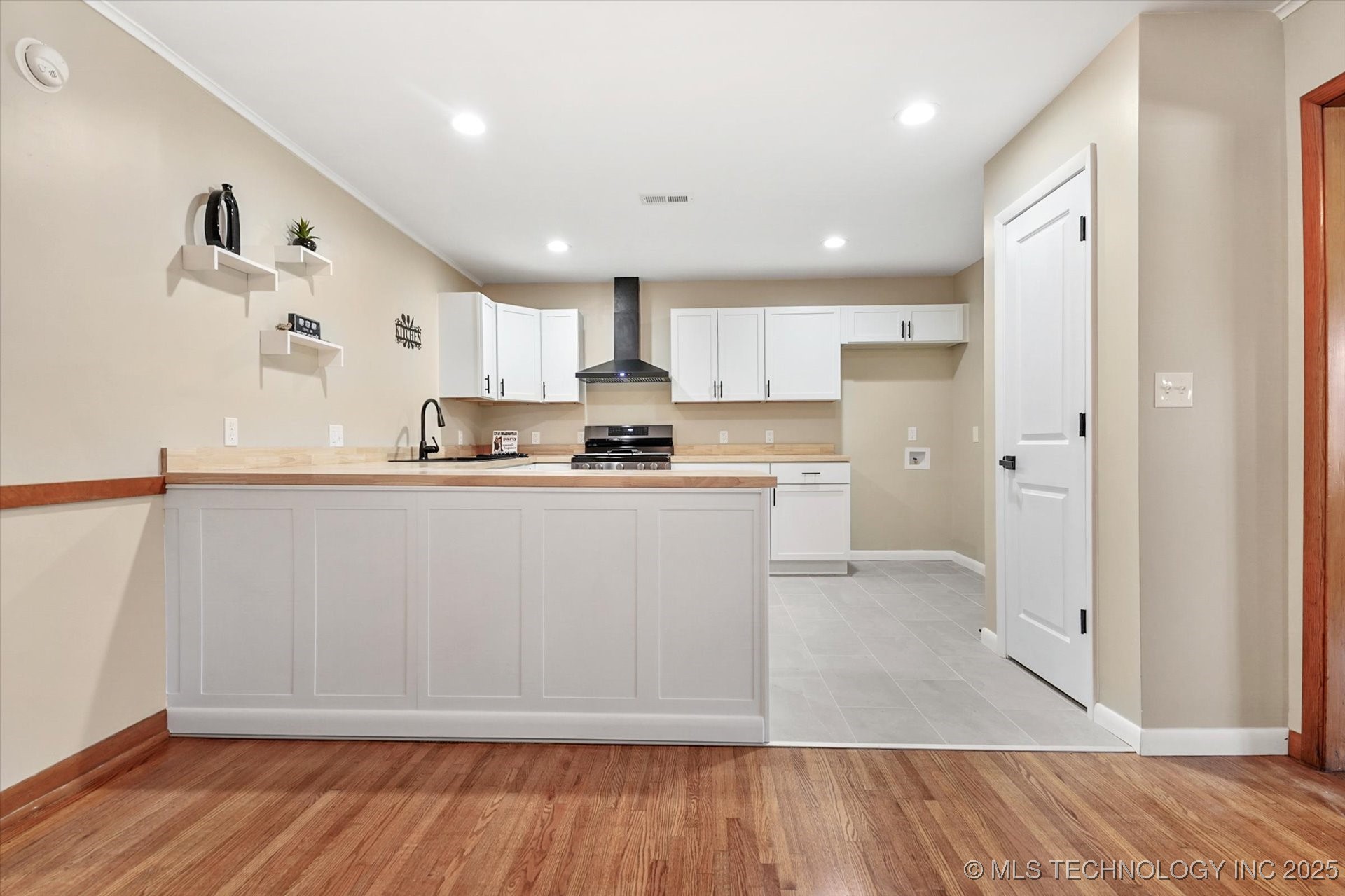5730 E 29th Street