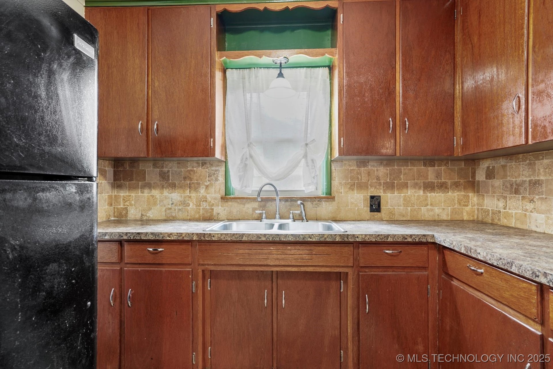 437 S 73rd East Avenue