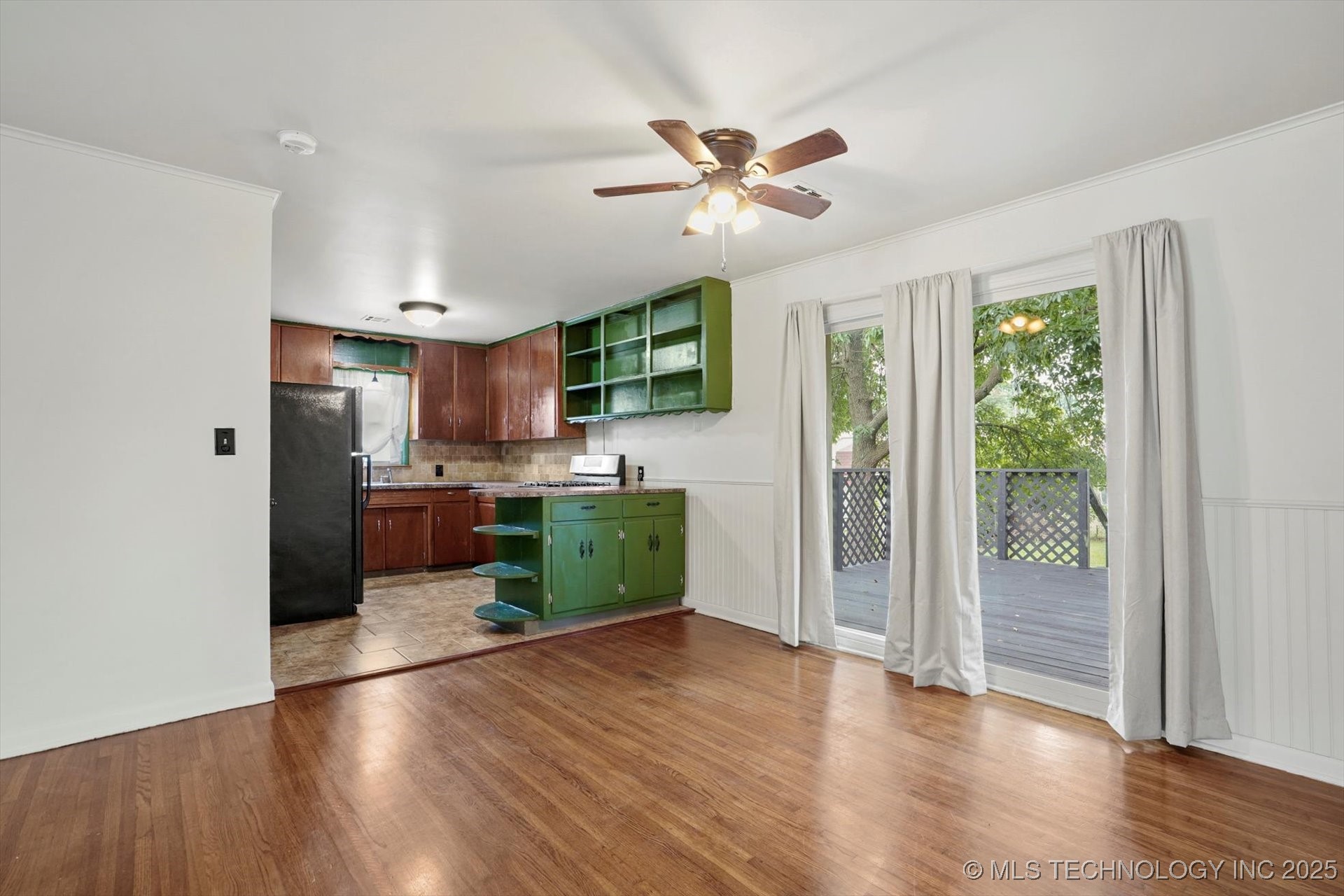 437 S 73rd East Avenue