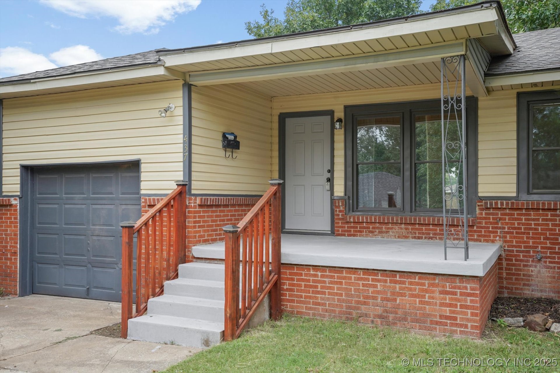 437 S 73rd East Avenue