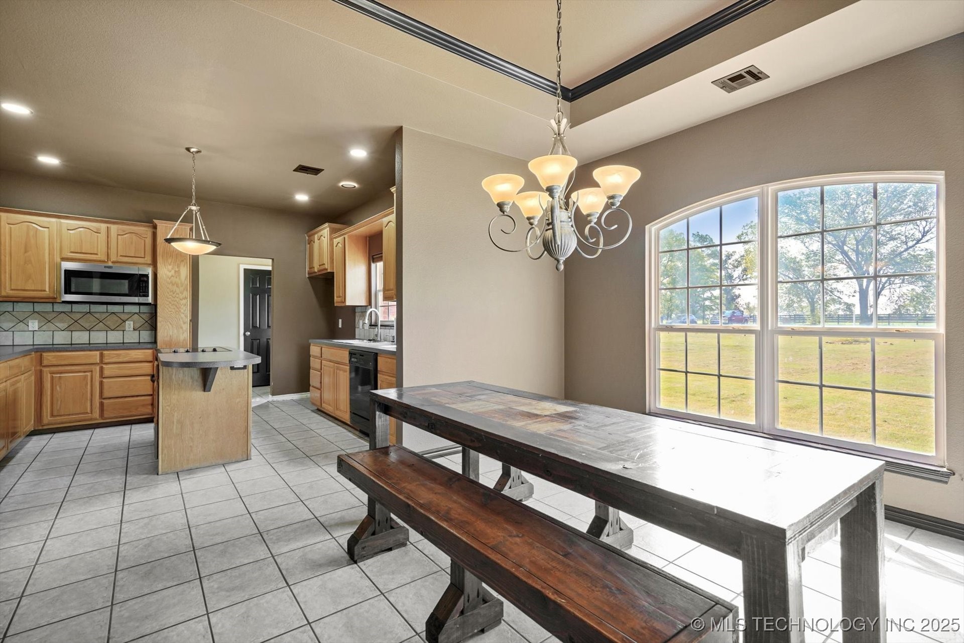 8179 E 166th Street North