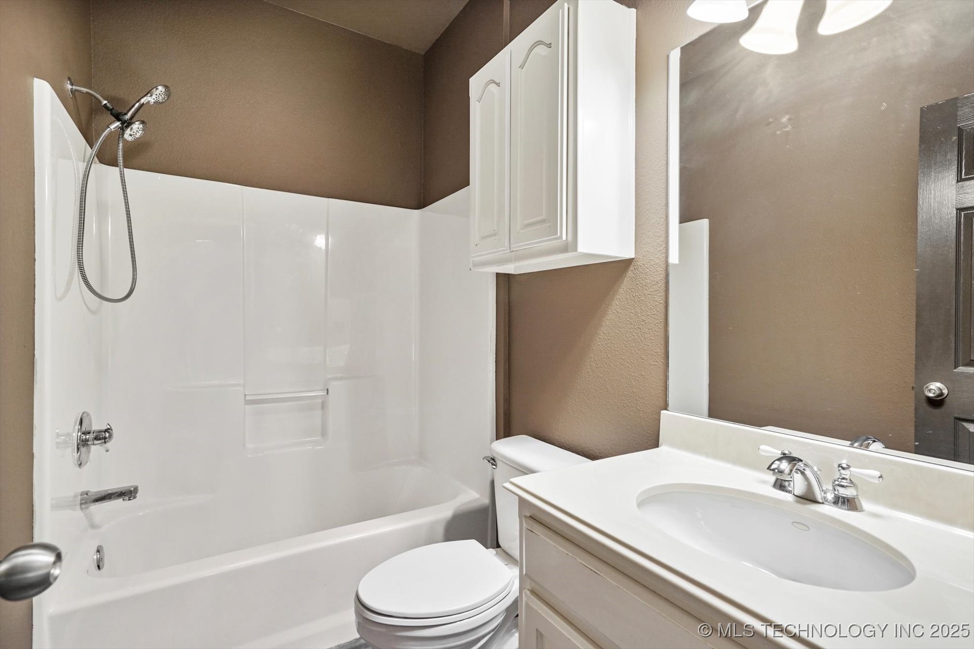 8179 E 166th Street North