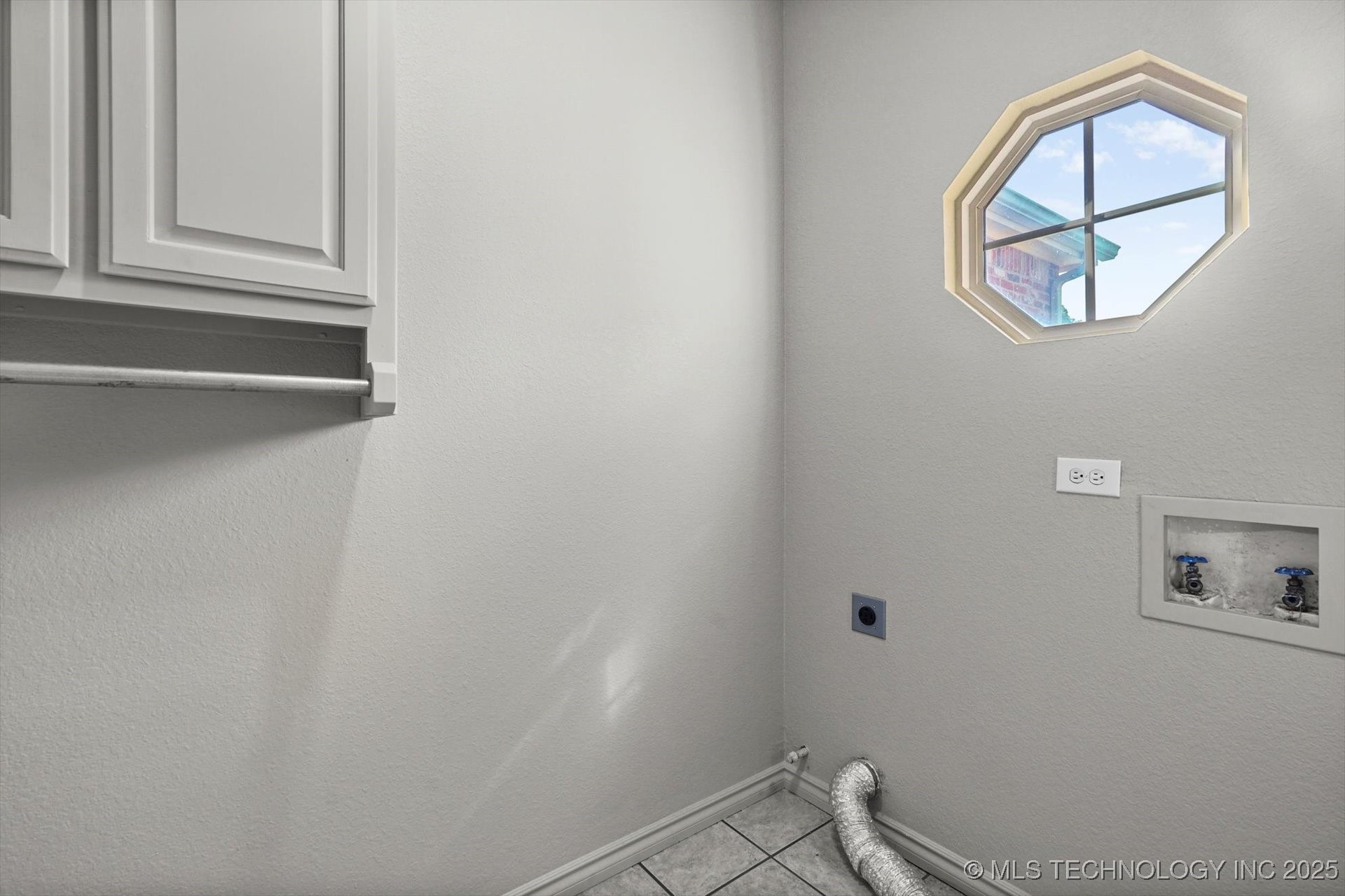 8179 E 166th Street North