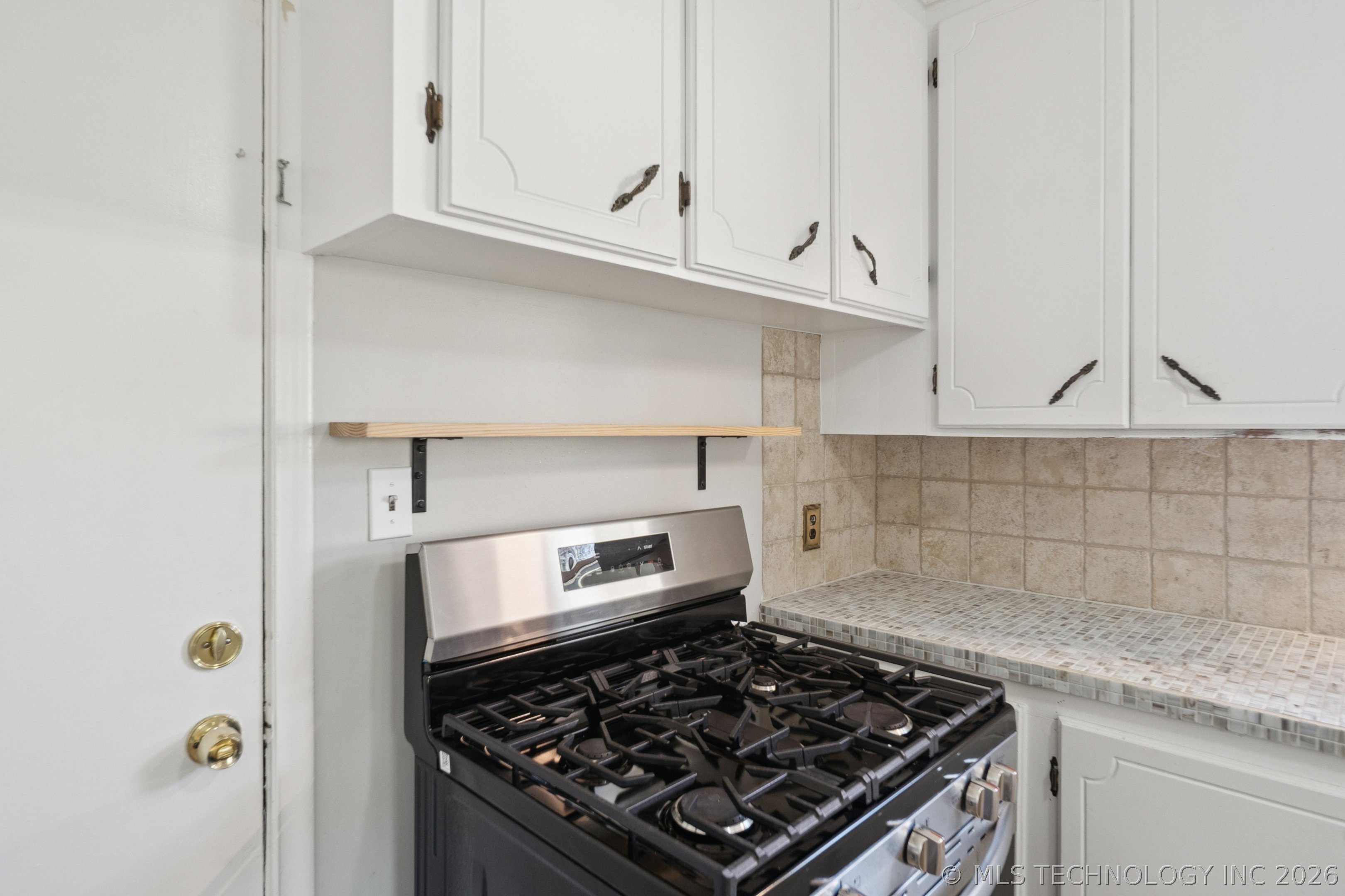 15 E 44th Street