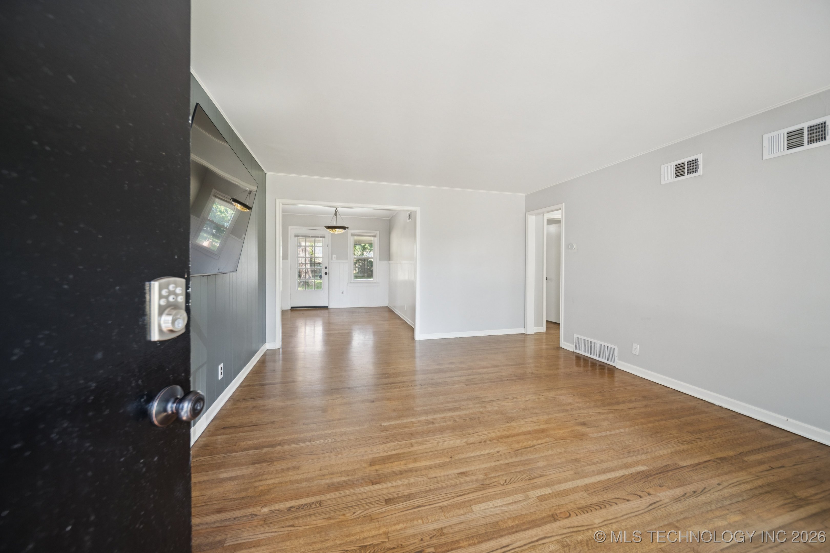 15 E 44th Street