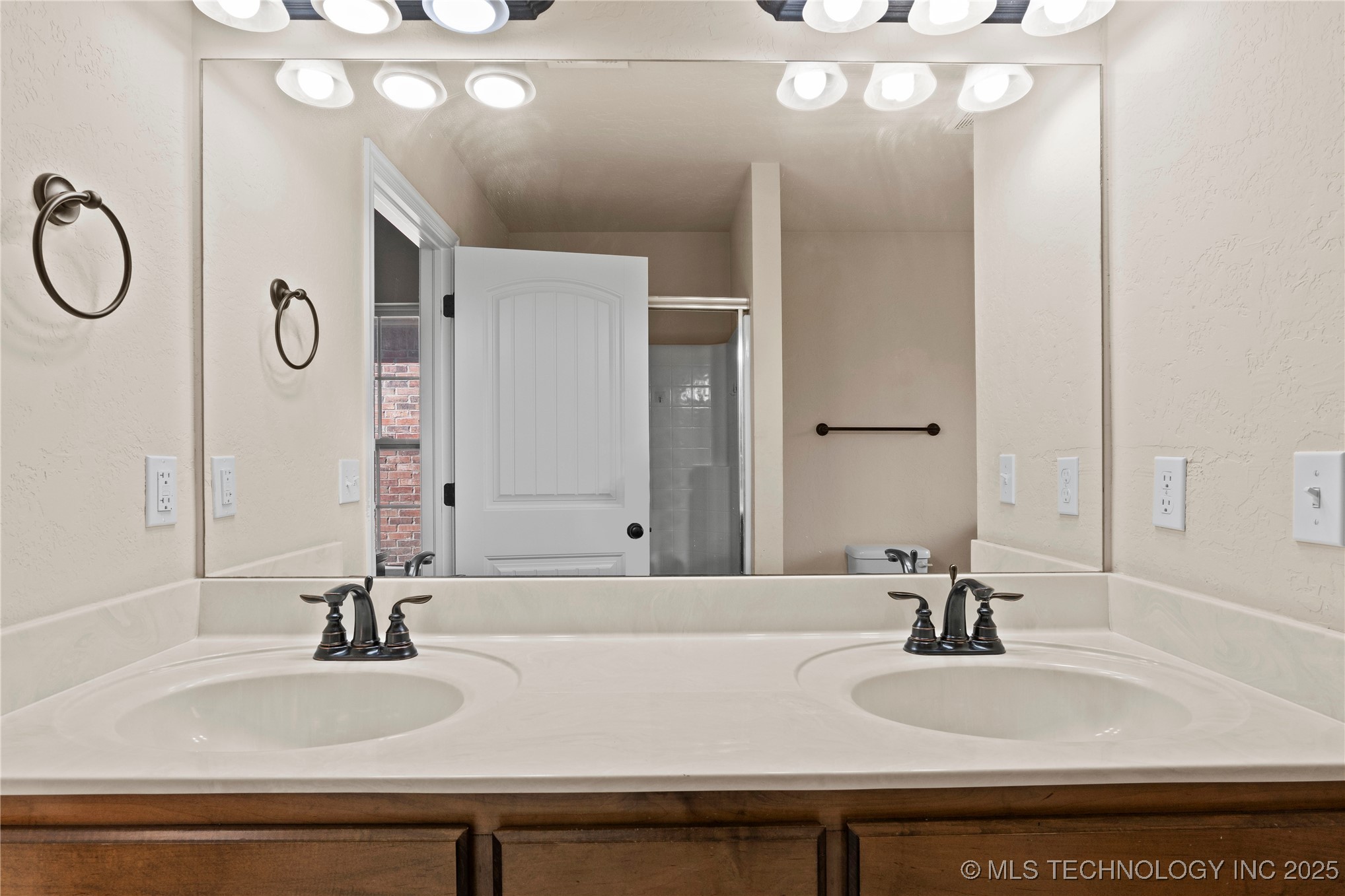 10739 Masters Circle