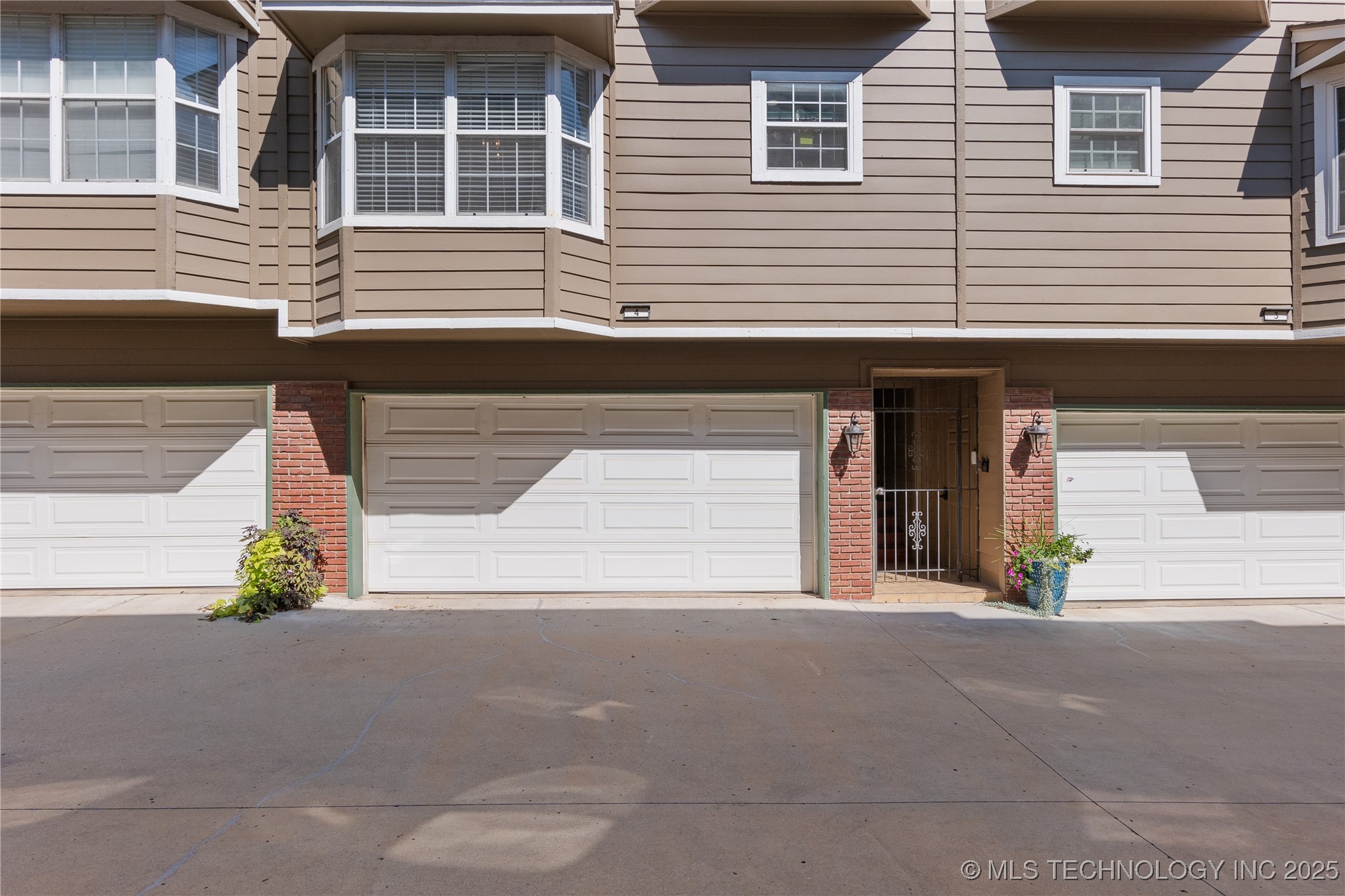 1418 S Frisco Avenue 4