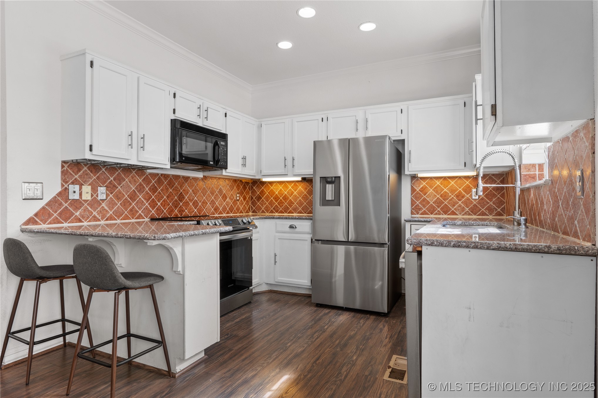 1418 S Frisco Avenue 4