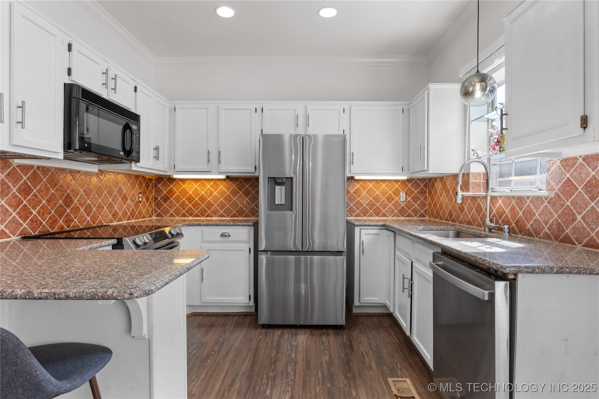 1418 S Frisco Avenue 4