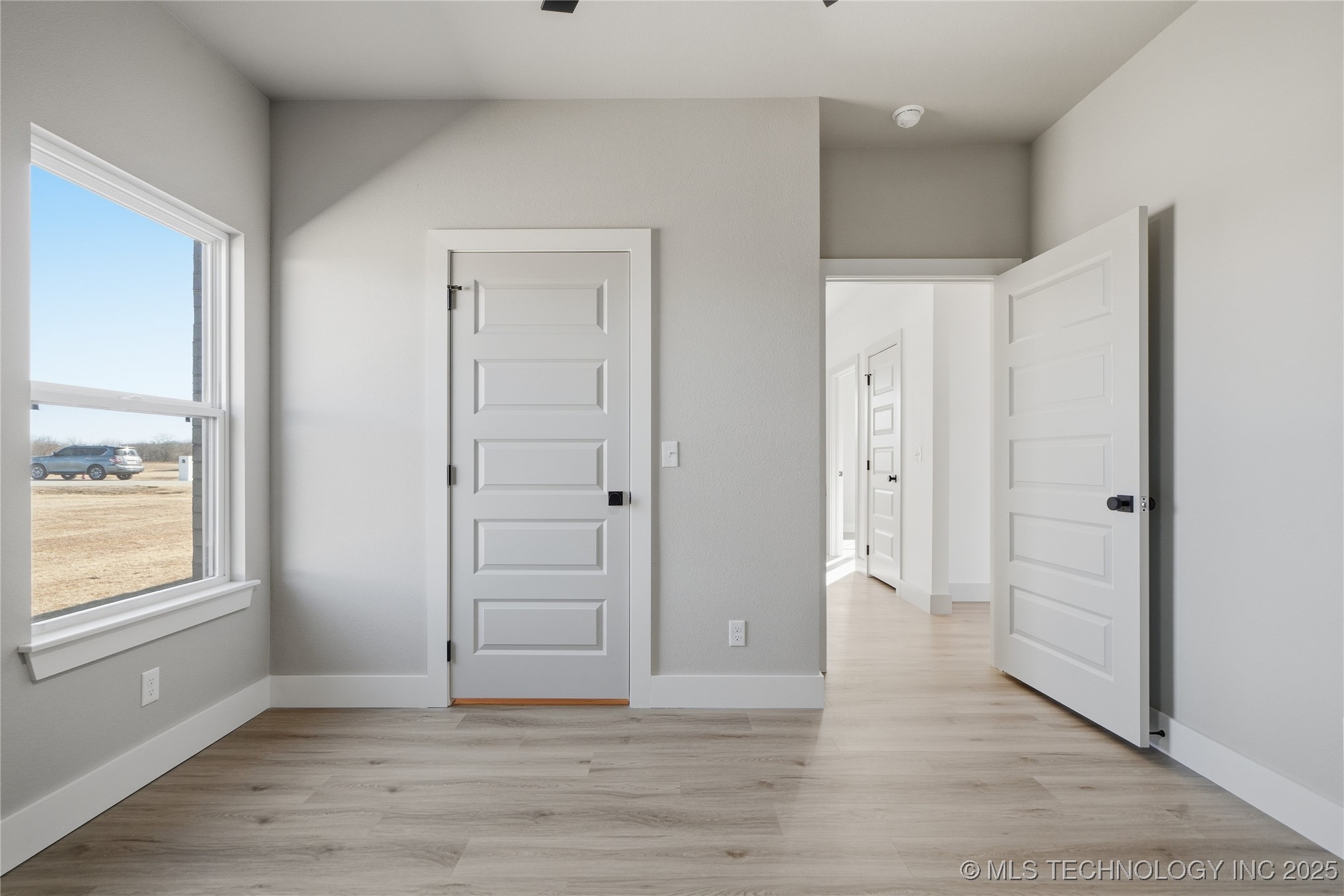 2983 E Josiah Boulevard