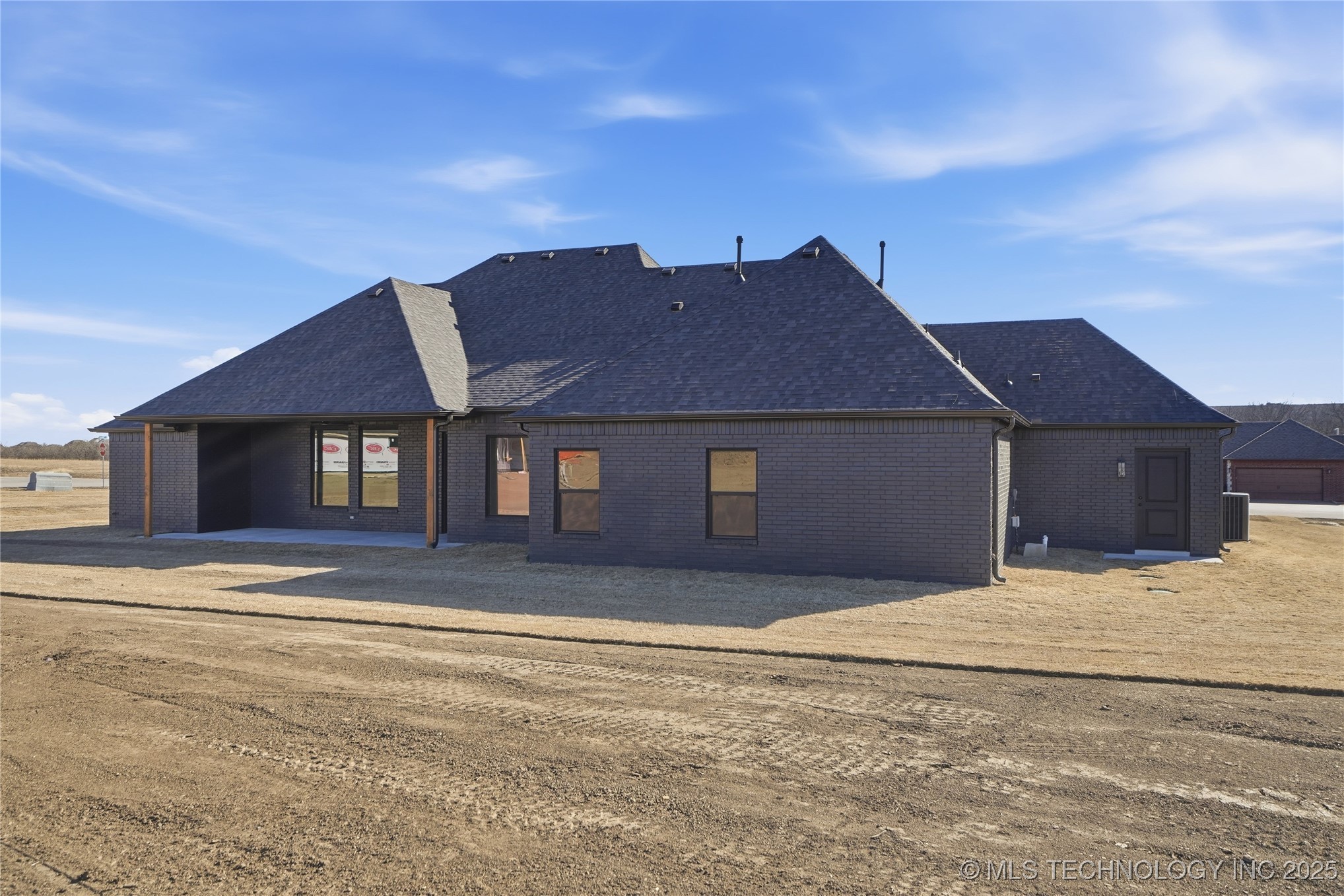 2983 E Josiah Boulevard