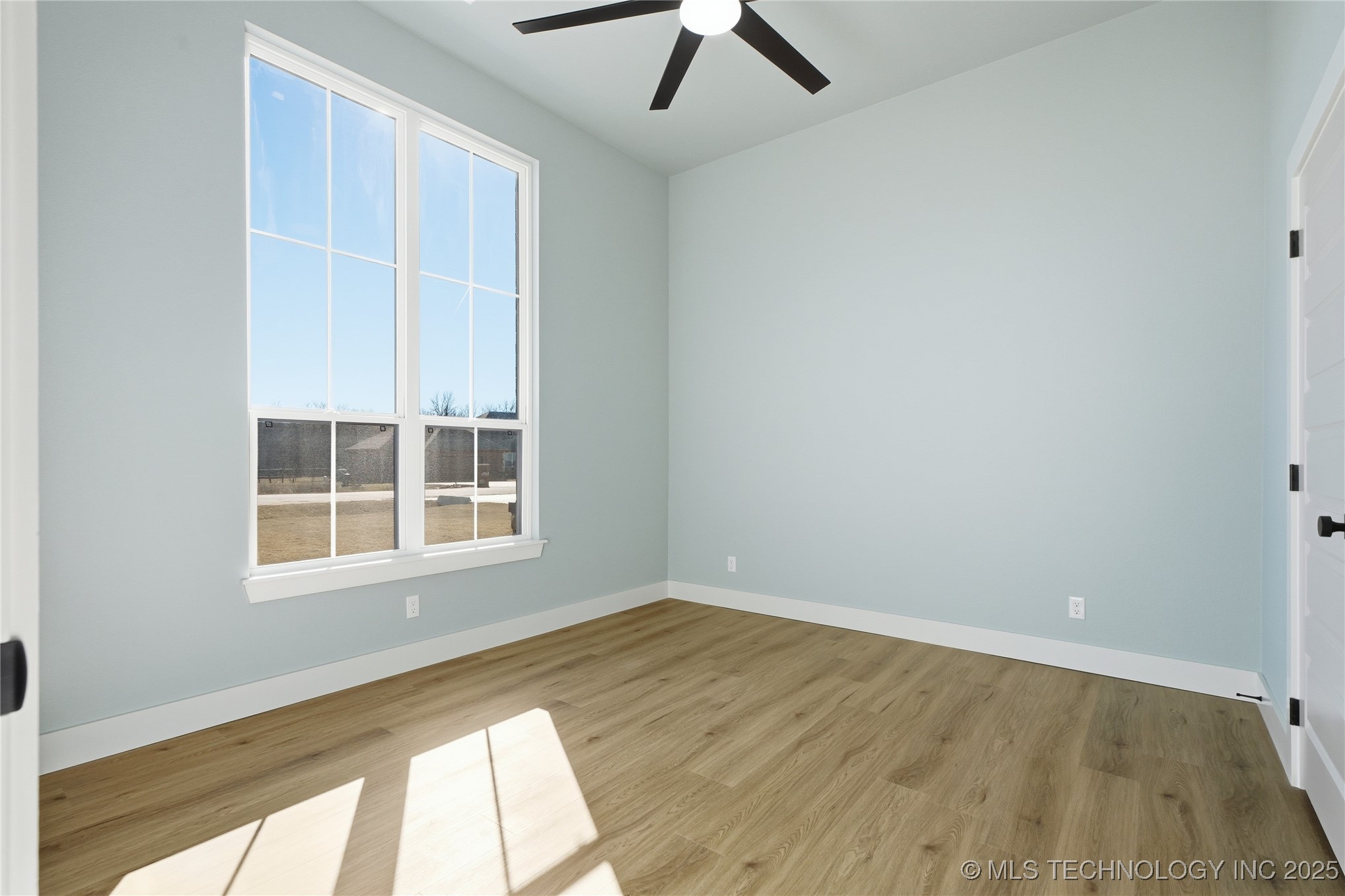 2983 E Josiah Boulevard