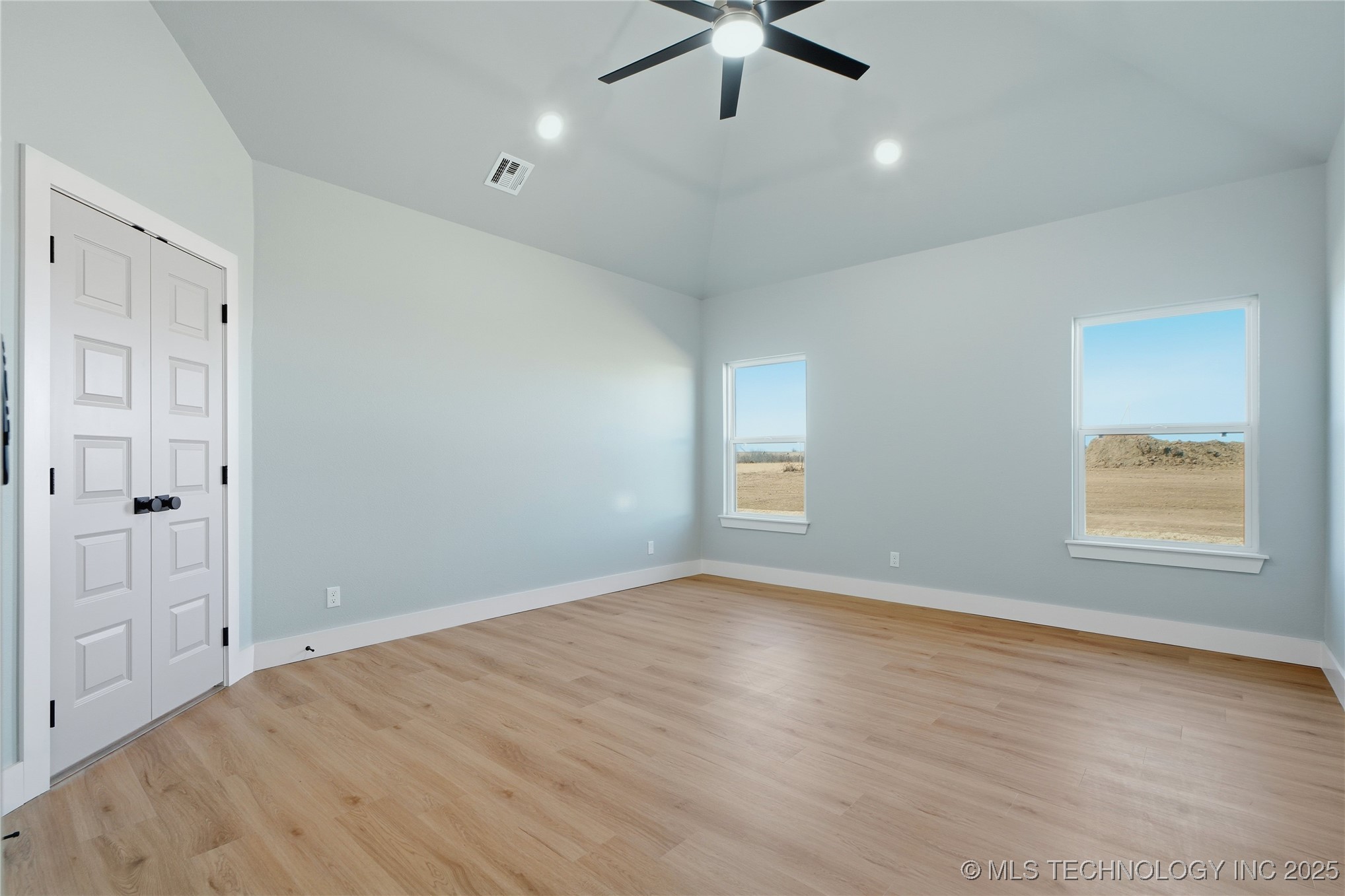 2983 E Josiah Boulevard