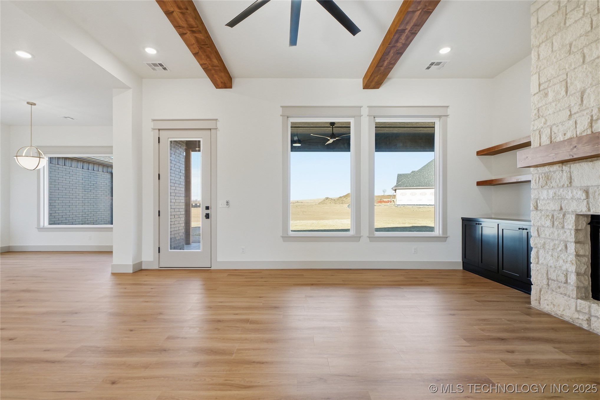 2983 E Josiah Boulevard