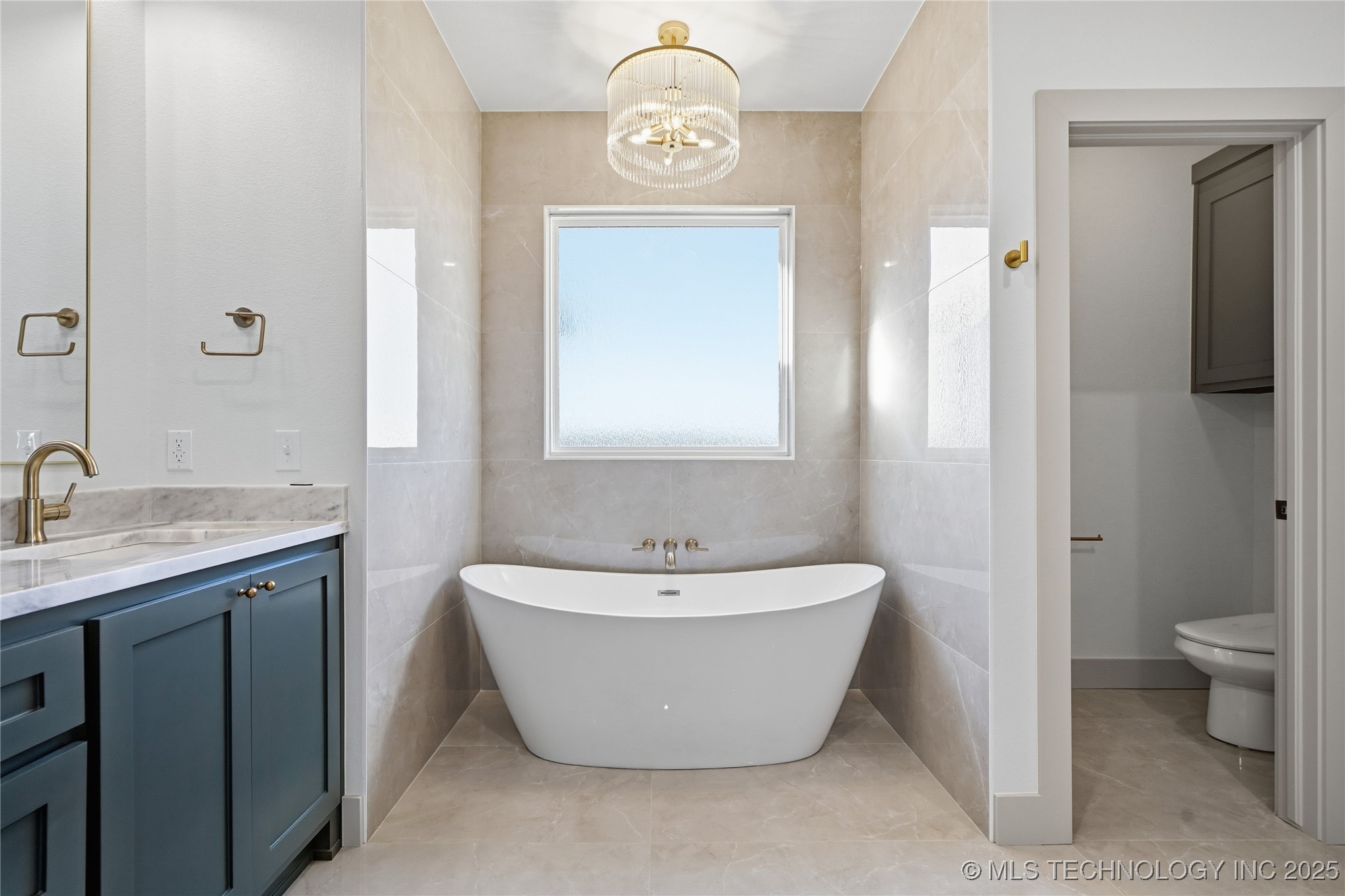 2983 E Josiah Boulevard