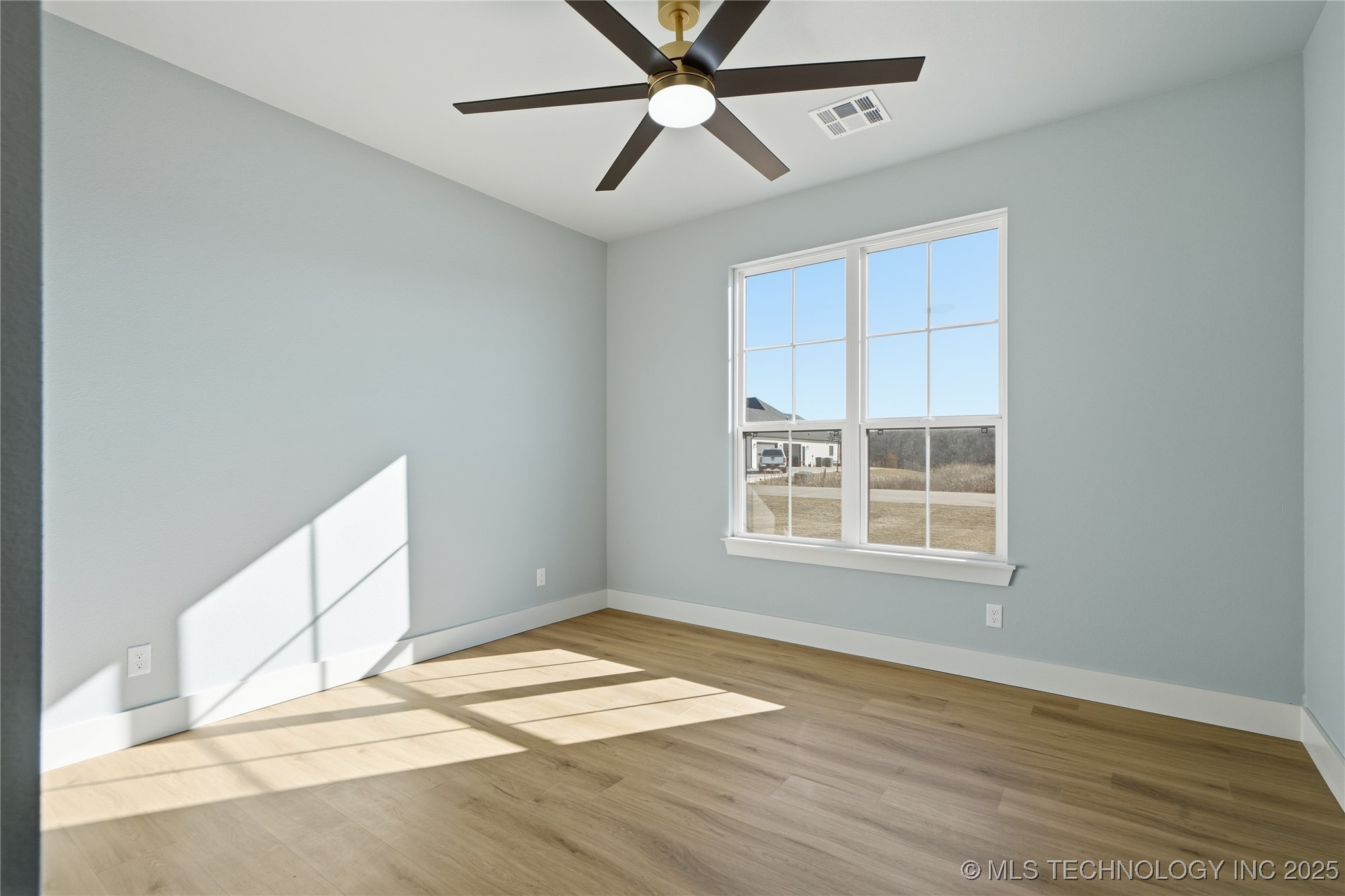 2983 E Josiah Boulevard