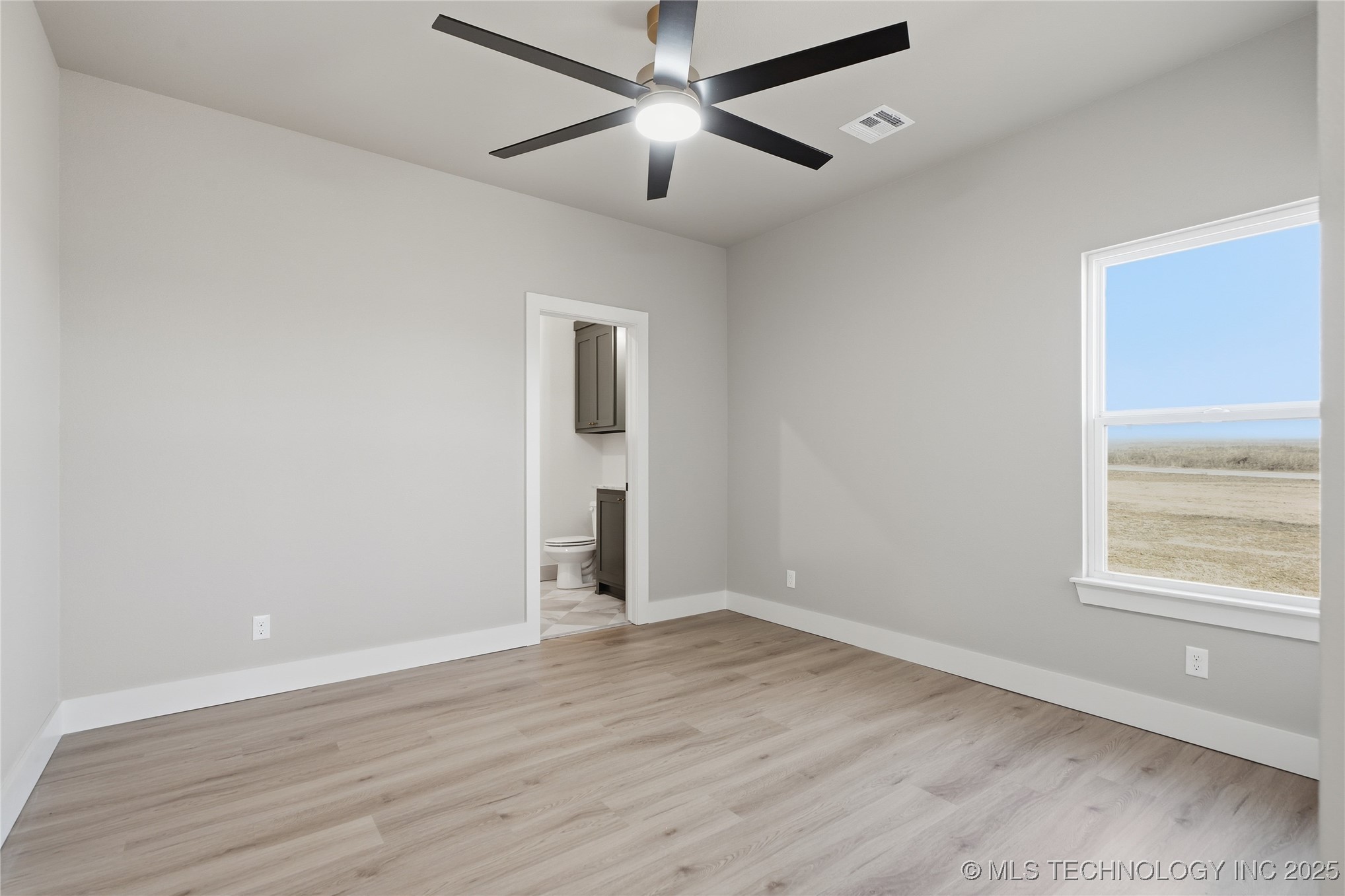 2983 E Josiah Boulevard