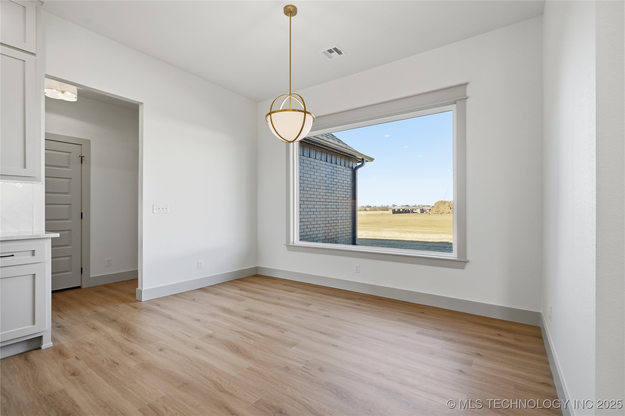 2983 E Josiah Boulevard