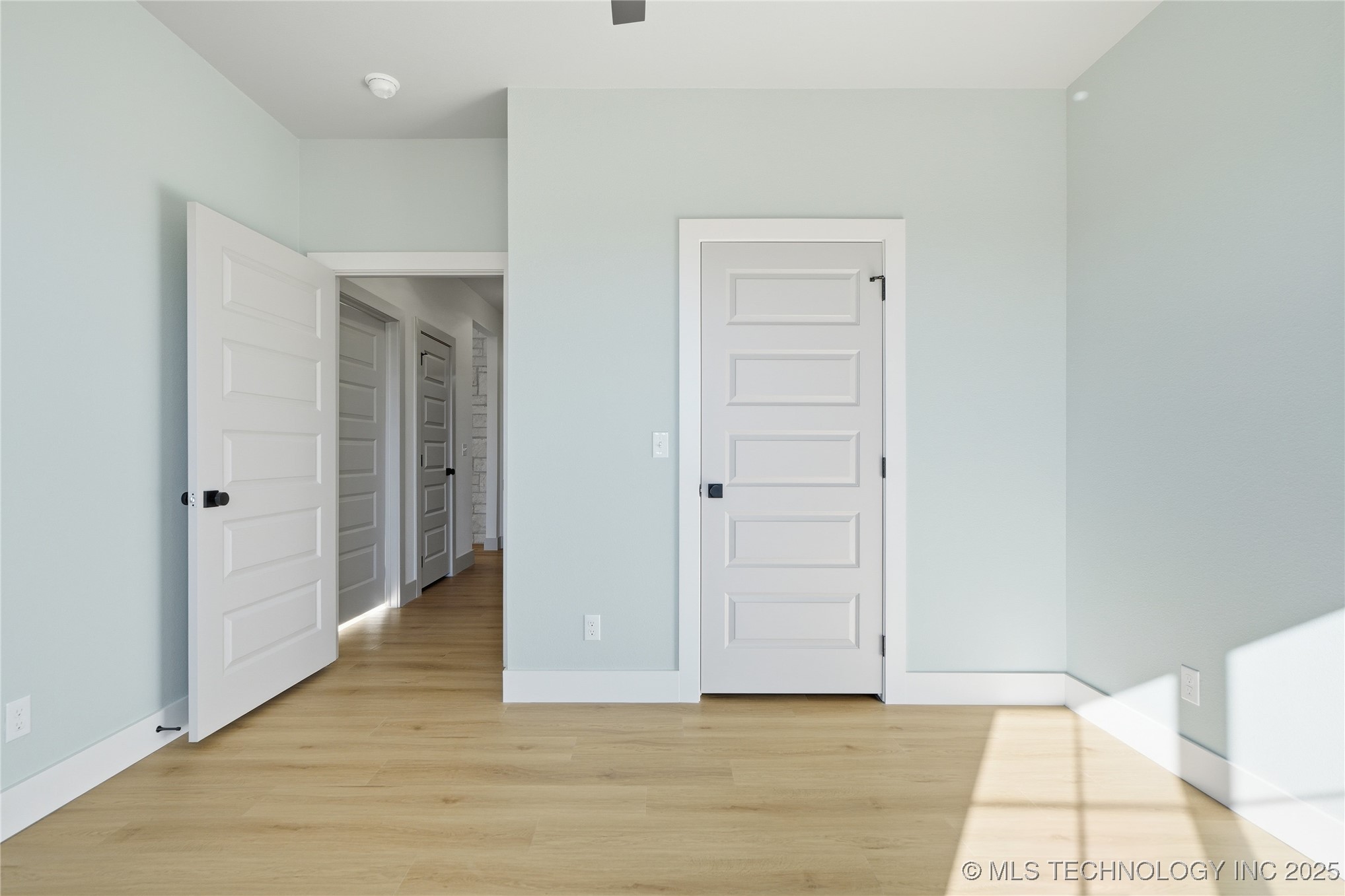 2983 E Josiah Boulevard