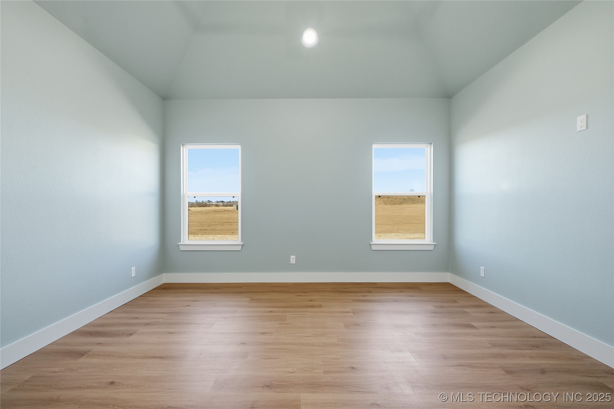 2983 E Josiah Boulevard